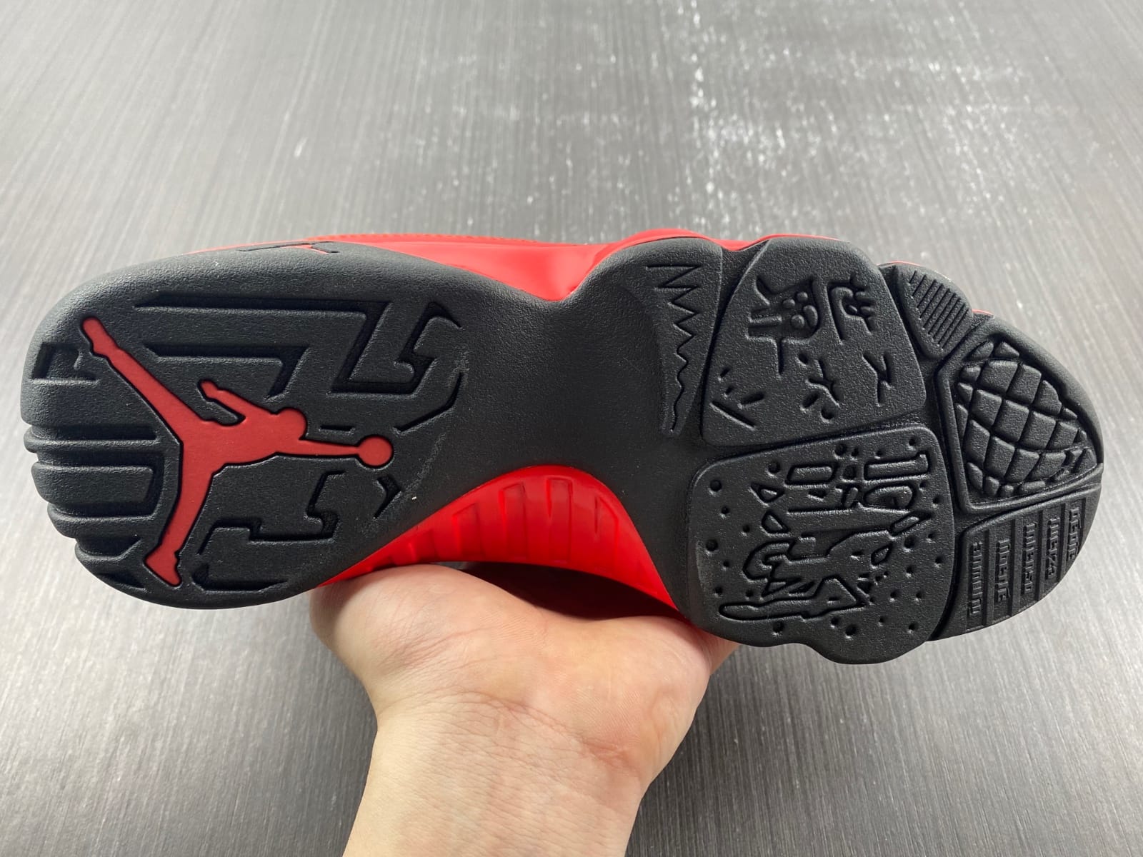 Jordan 9 Retro Chile Red