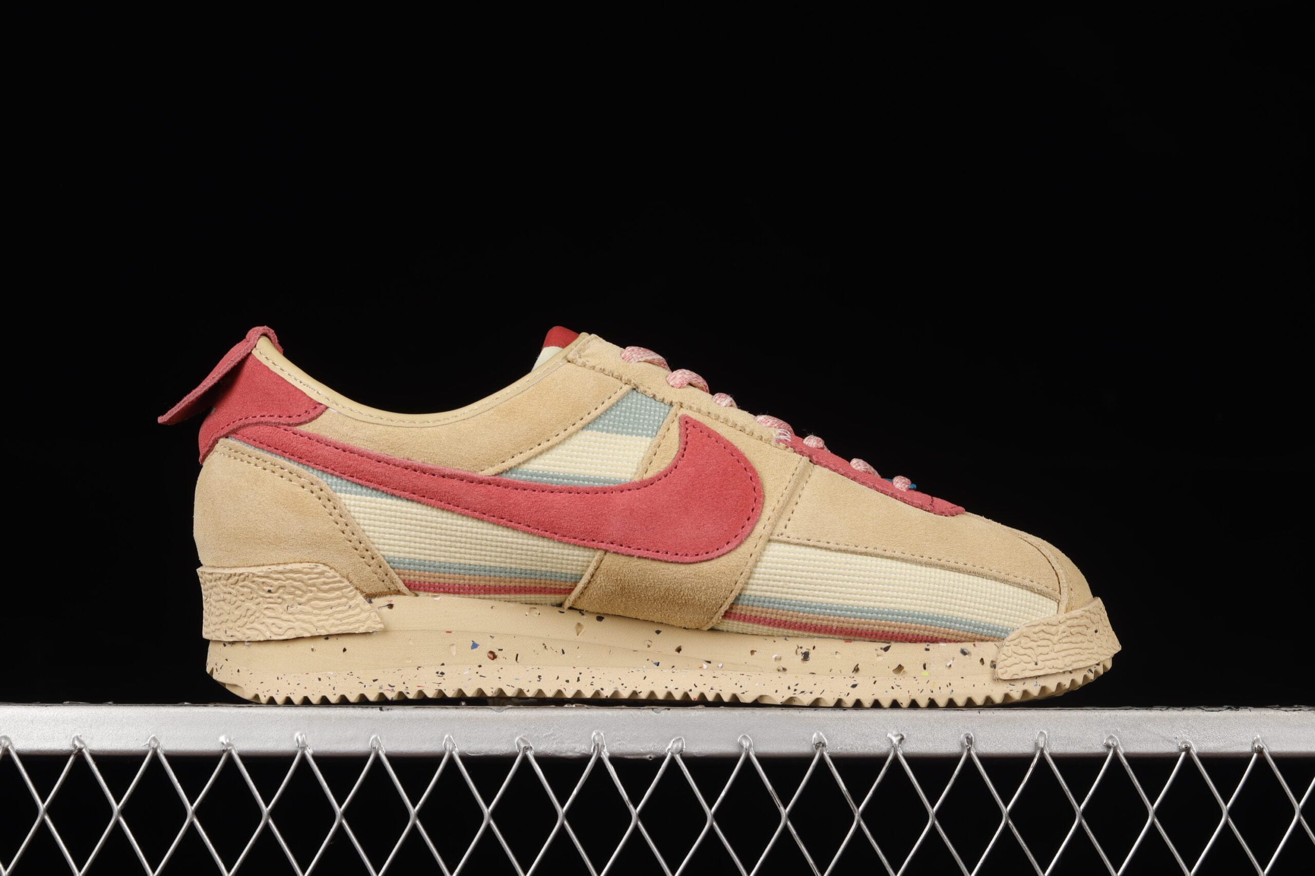 Nike Cortez, Union Sesame