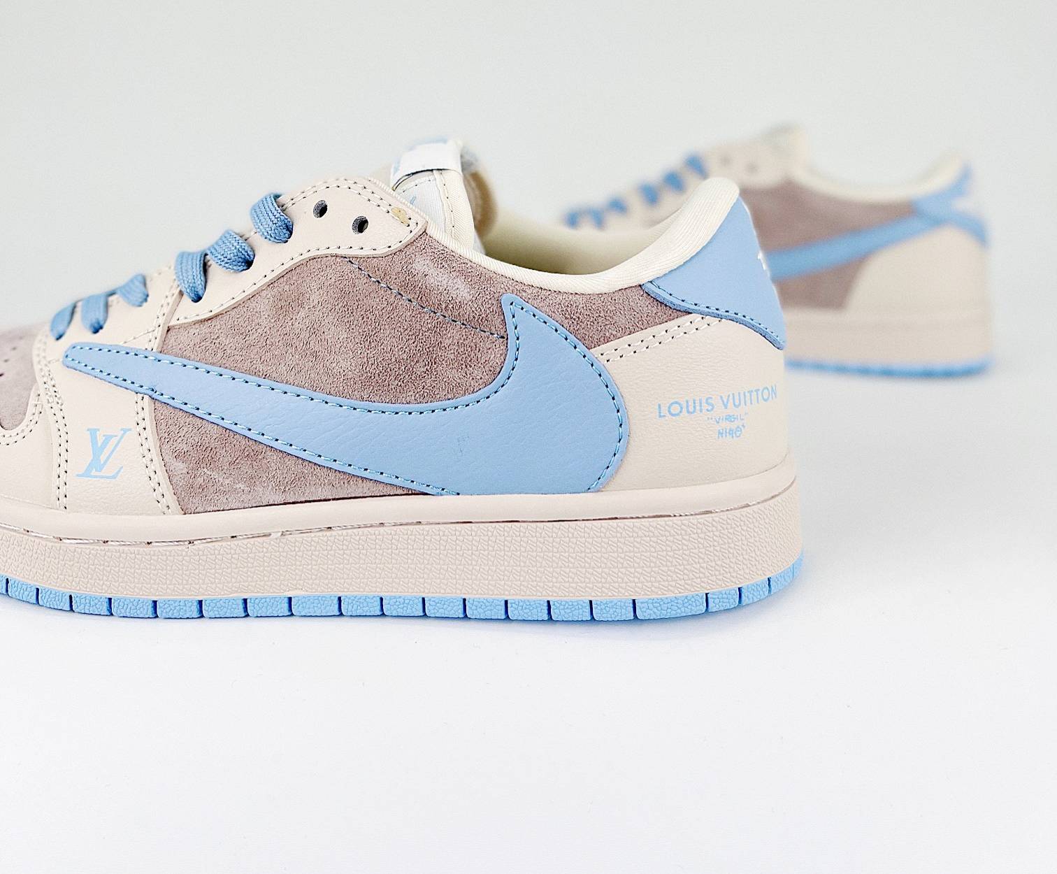 Travis Scott x Air Jordan 1 Retro Low Custom