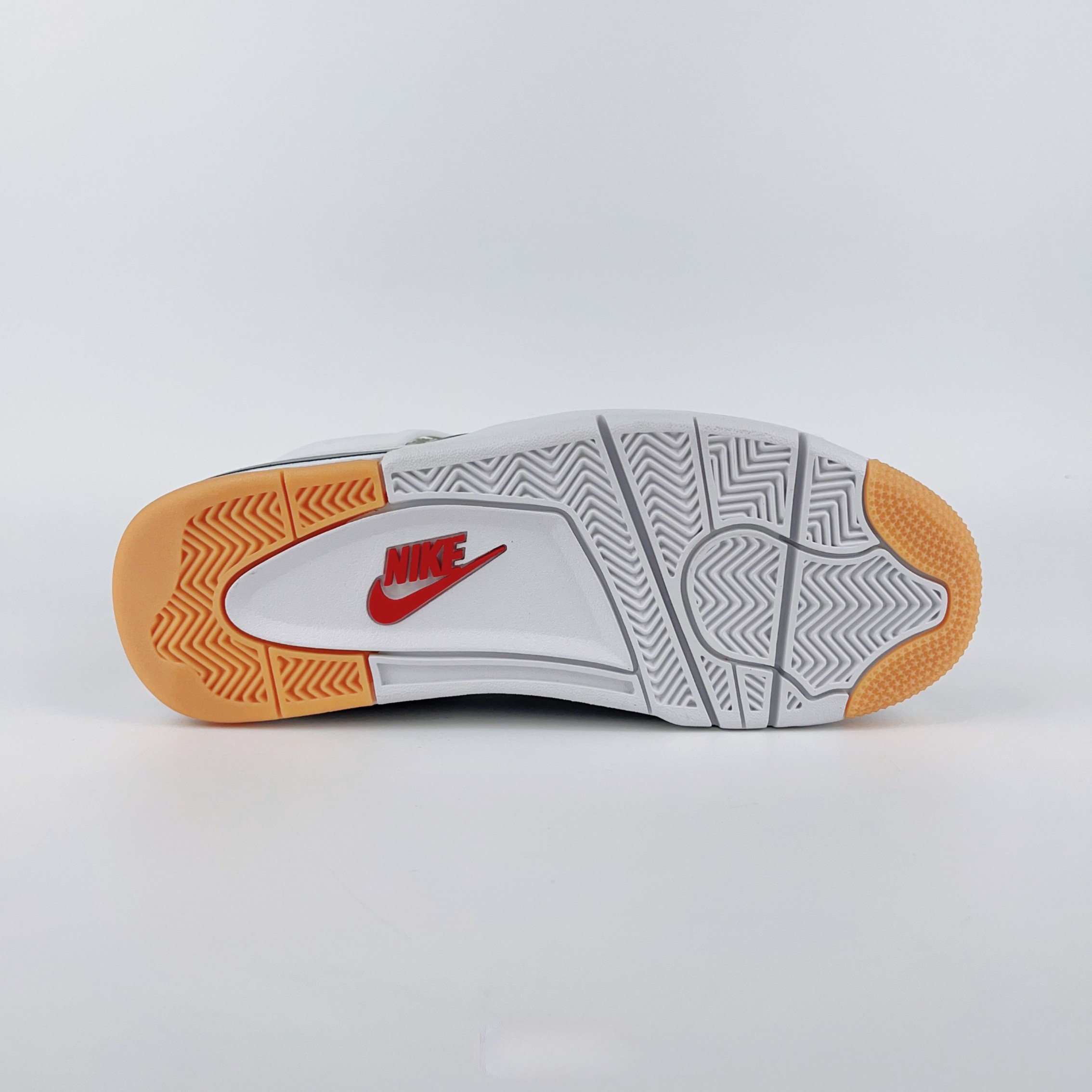 Nike SB x Air Jordan 4 “Navy”