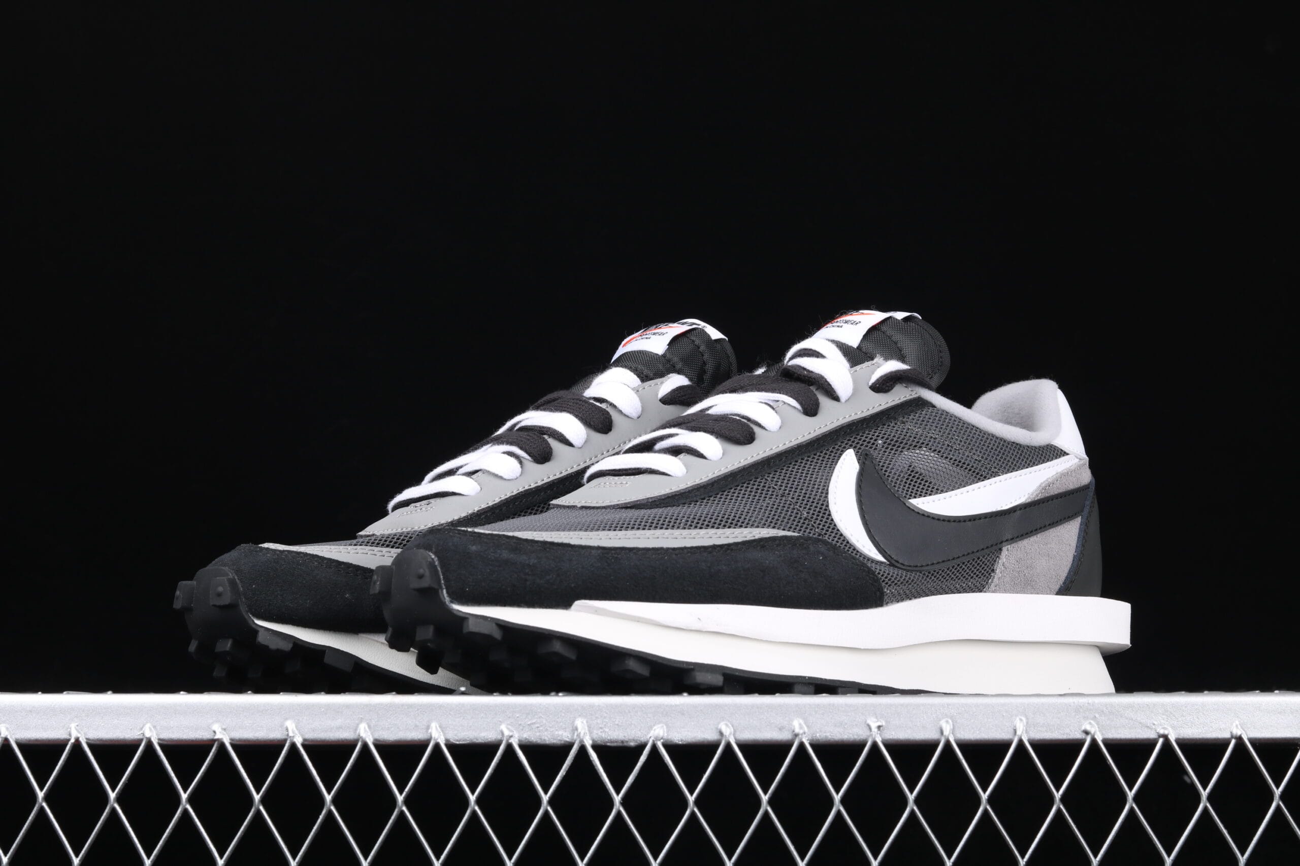 Sacai x Nike LD Waffle Black