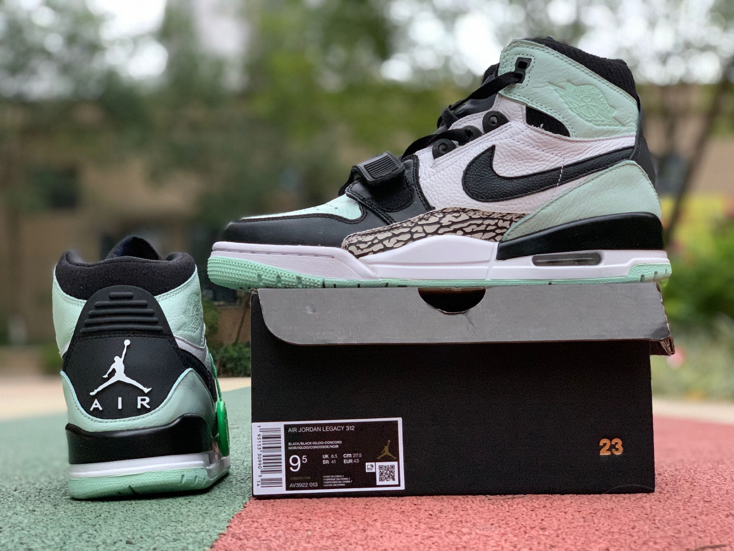 NIKE AIR JORDAN LEGACY 312