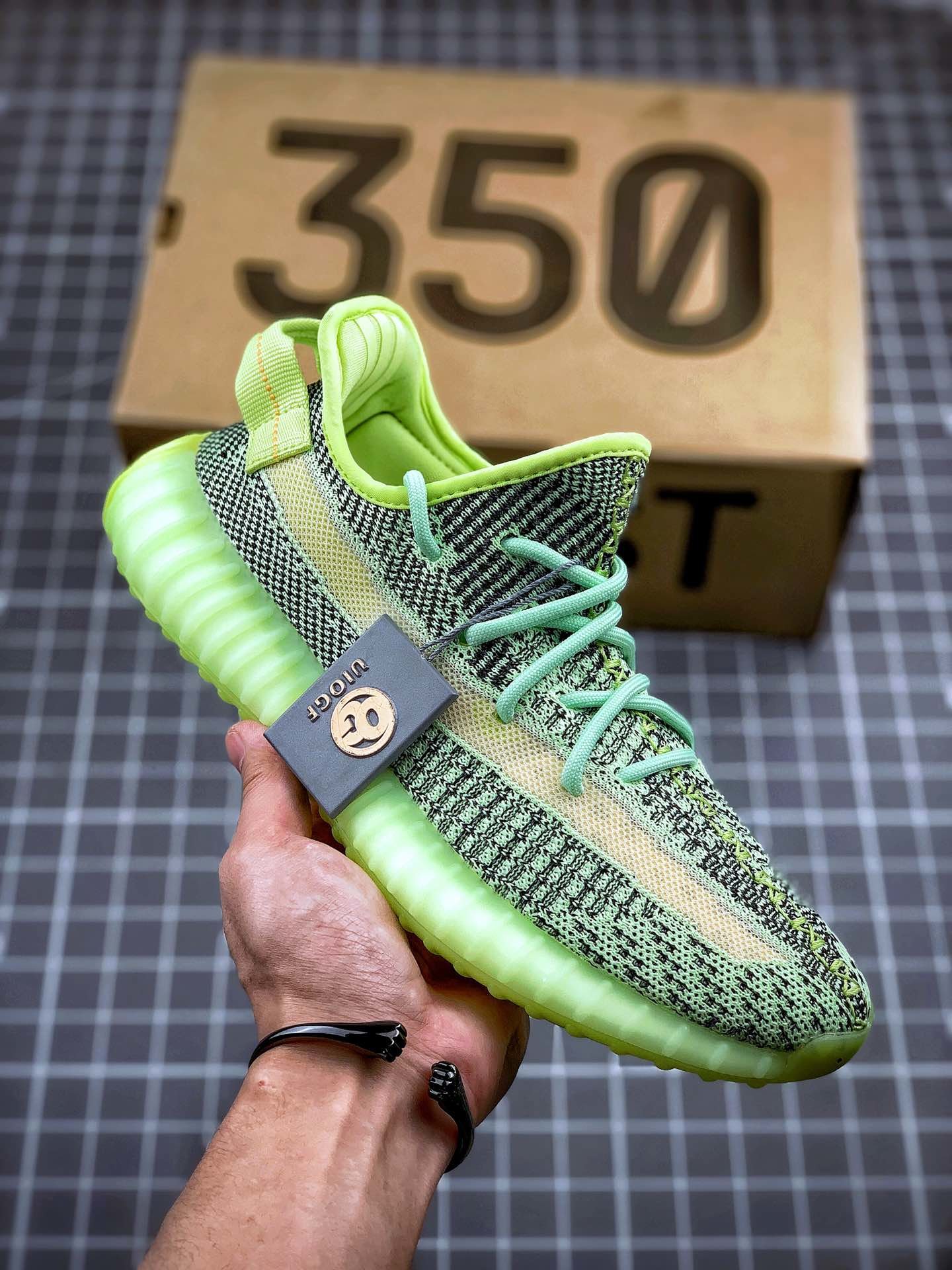Adidas Yeezy Boost 350 V2 Yeezreel