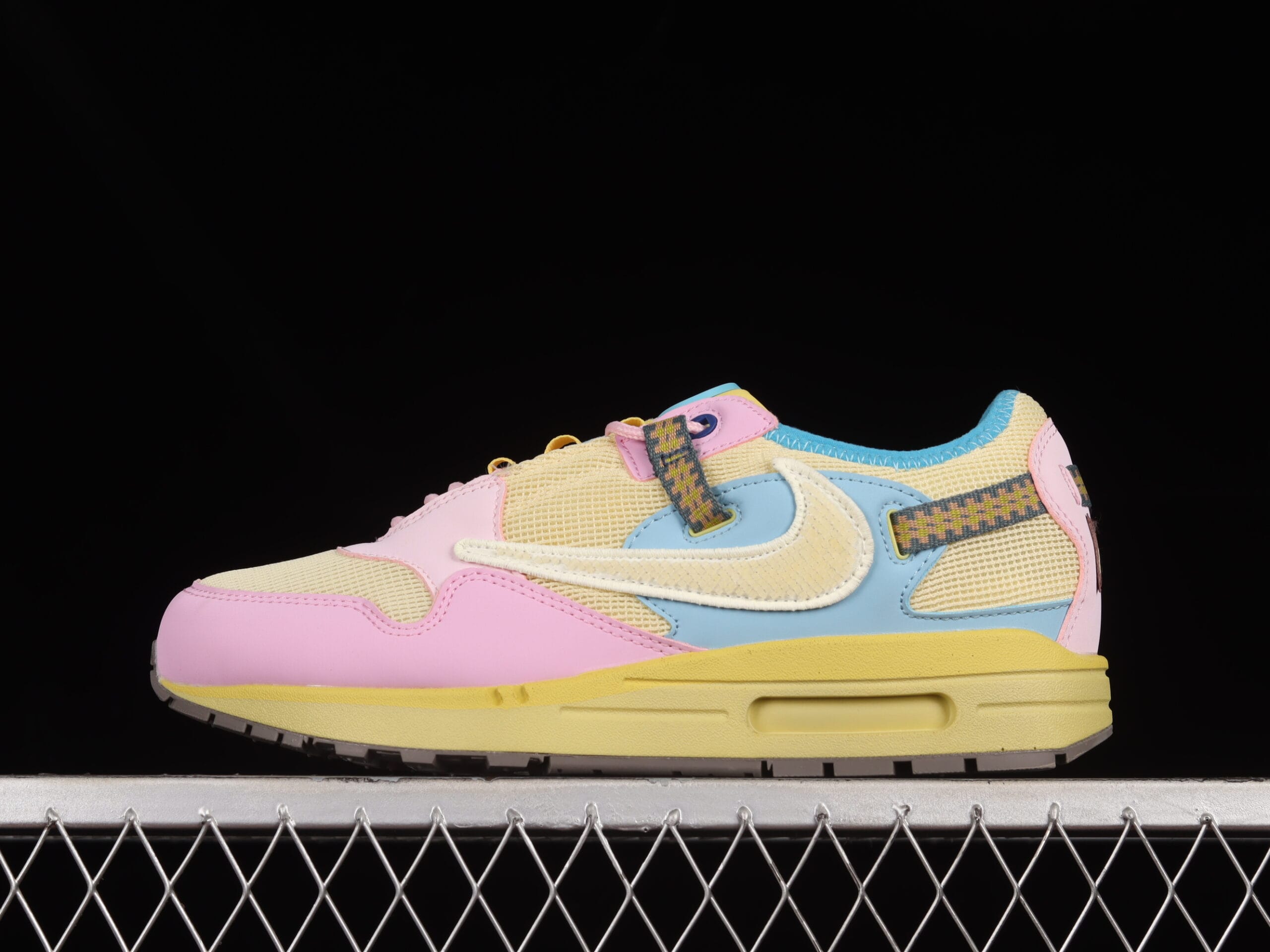 Nike Air Max 1 Travis Scott Cactus Jack Pink