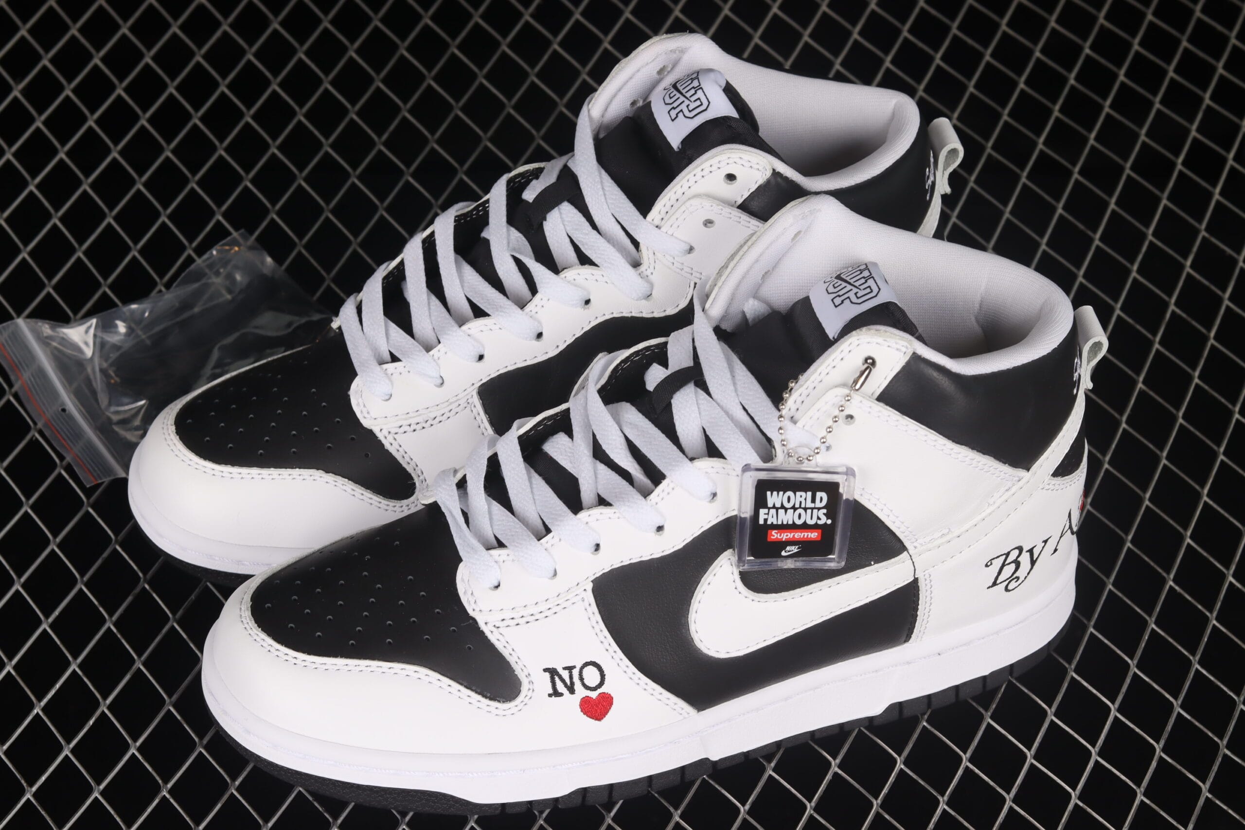 Nike SB Dunk High, Supreme By Any Means Black