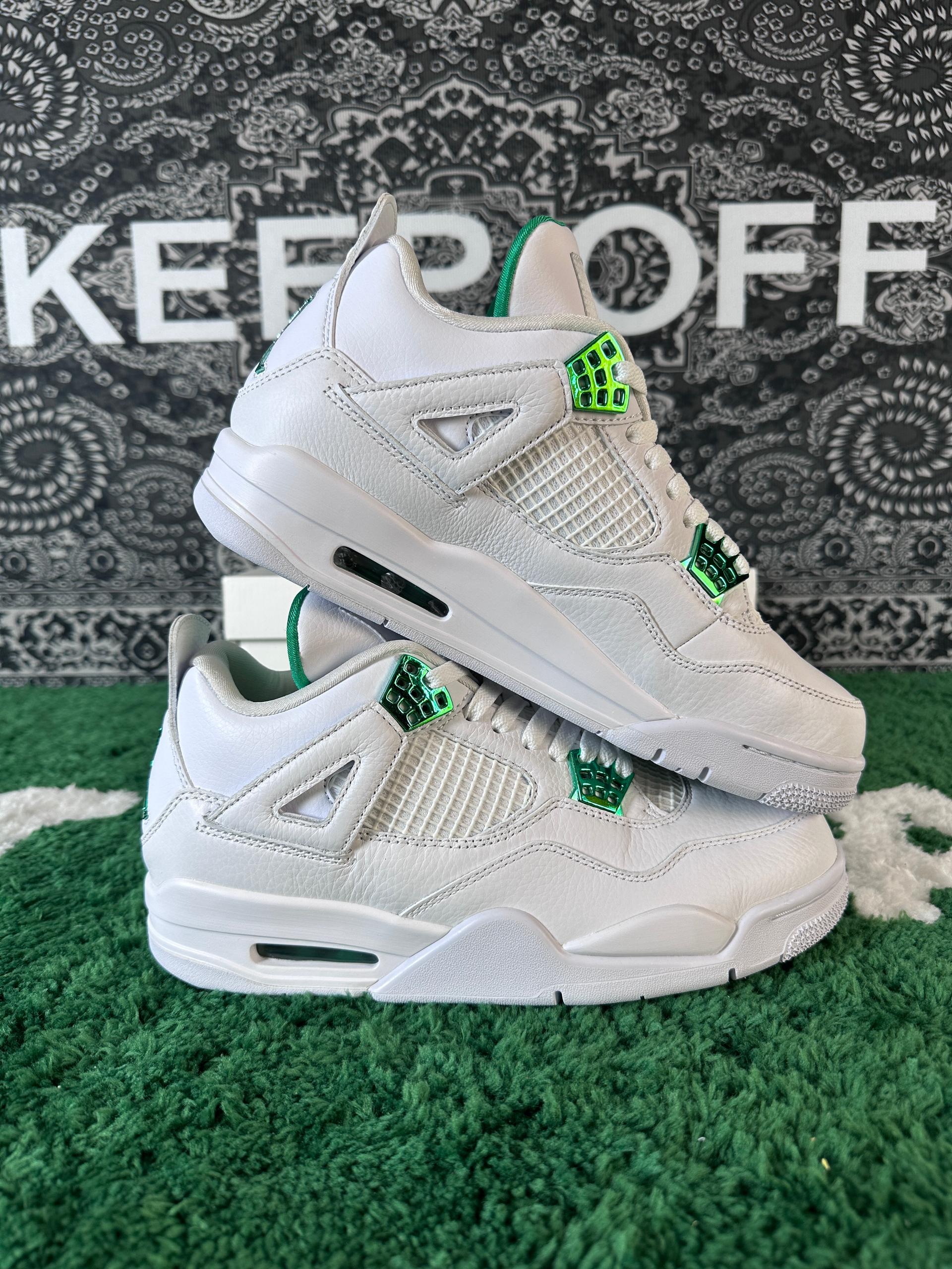 Air Jordan 4 Retro Metallic Green