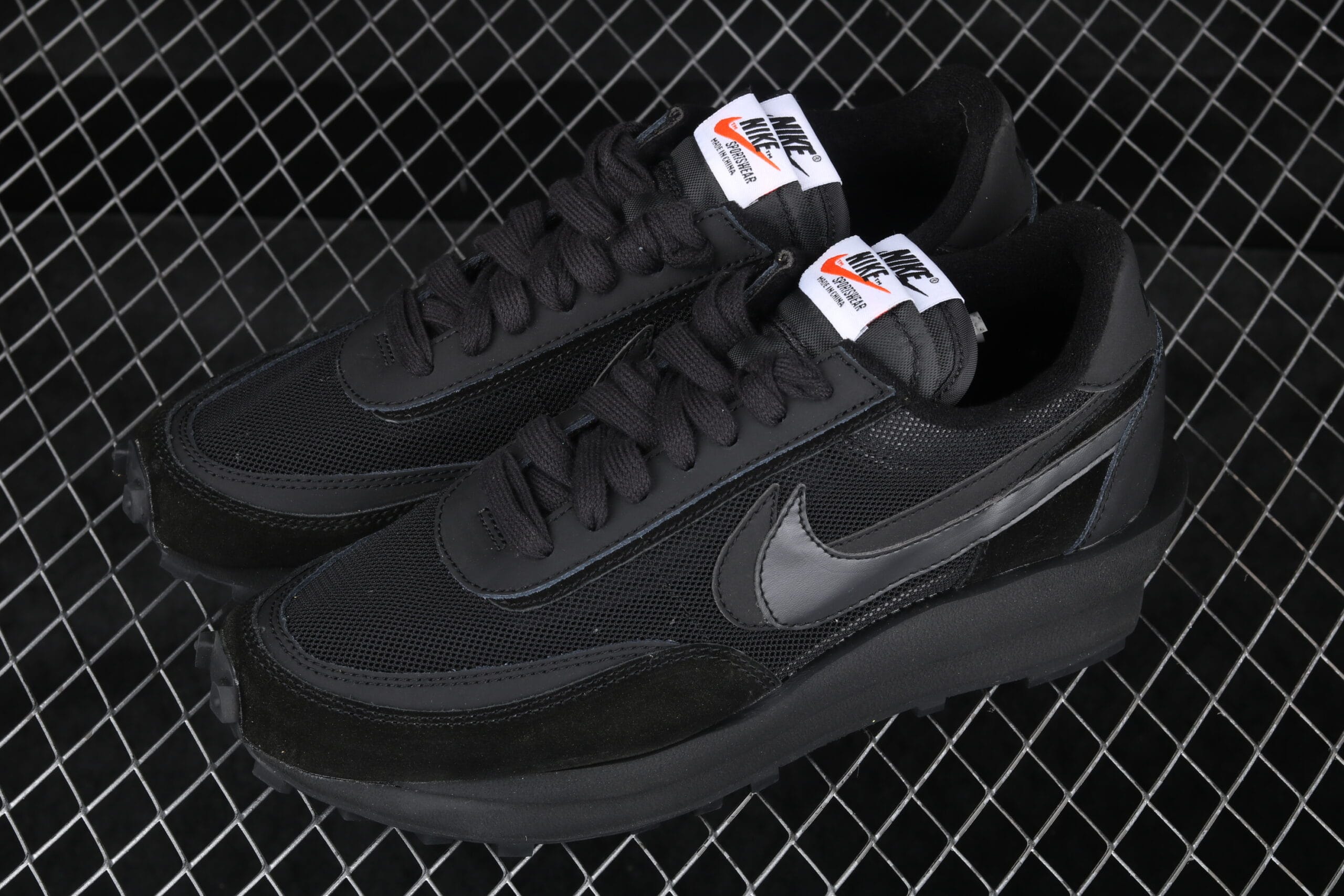 Sacai x Nk LVD Waffle Daybreak, White Black Nylon