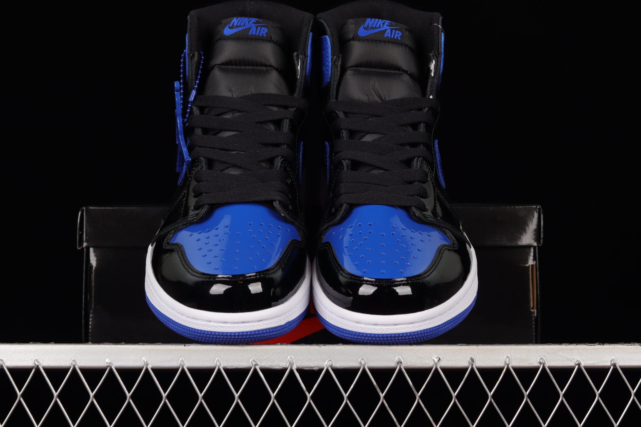 Air Jordan 1 Retro High OG ‘Patent Royal