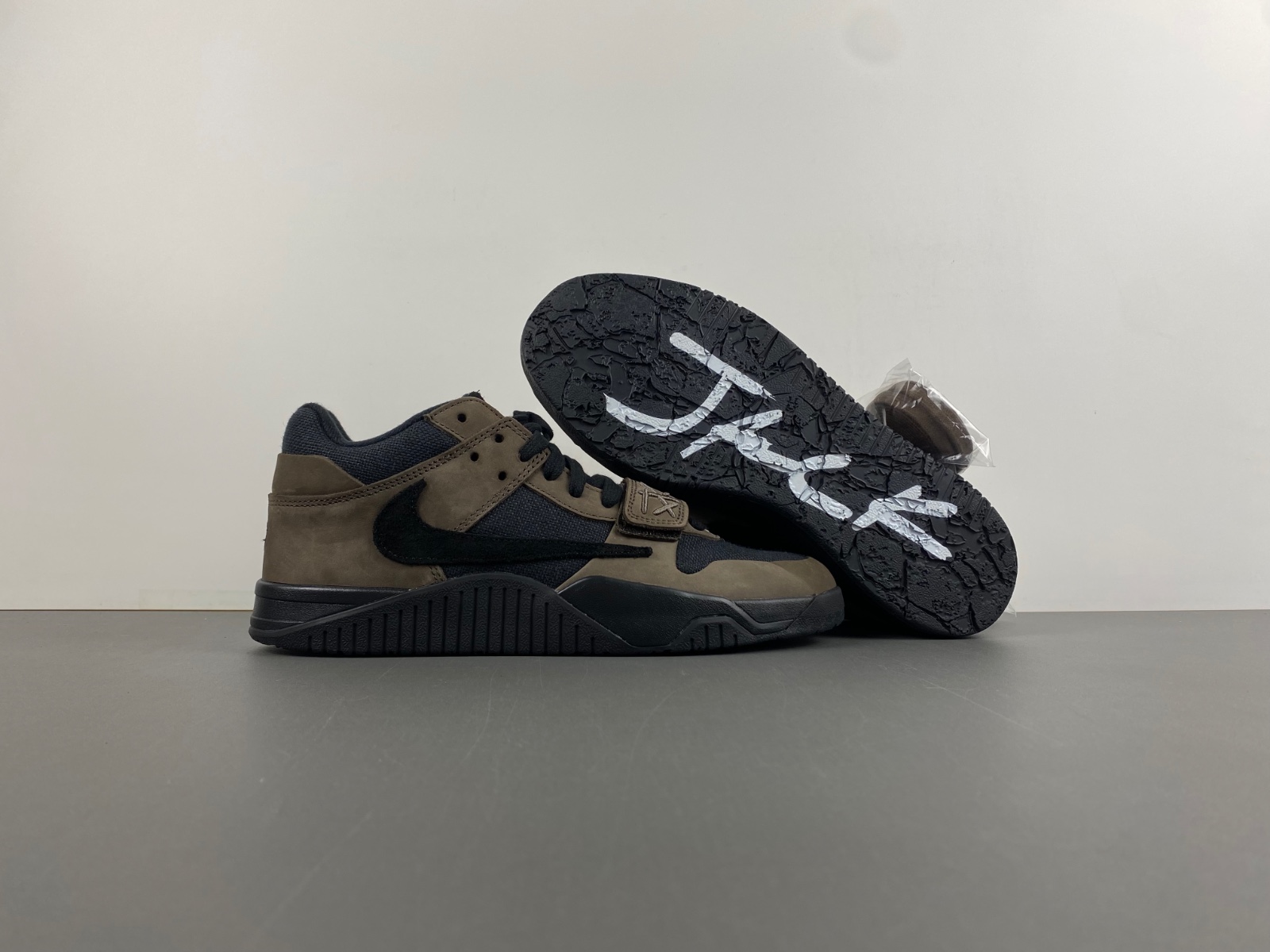 Travis Scott x Jordan Jumpman Jack Mocha