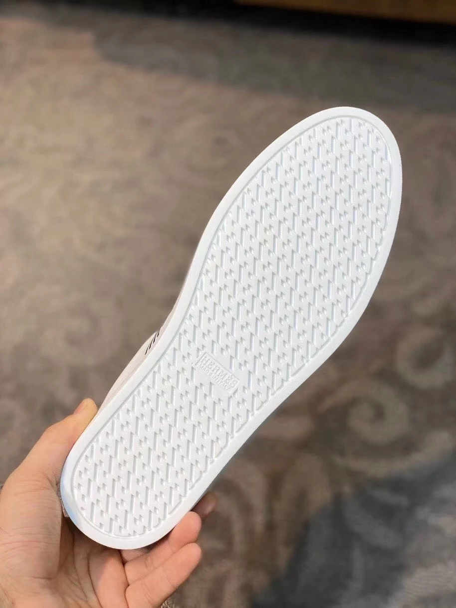 Hermes Men’s Avantage Sneakers In White/Blue Calfskin – HM060