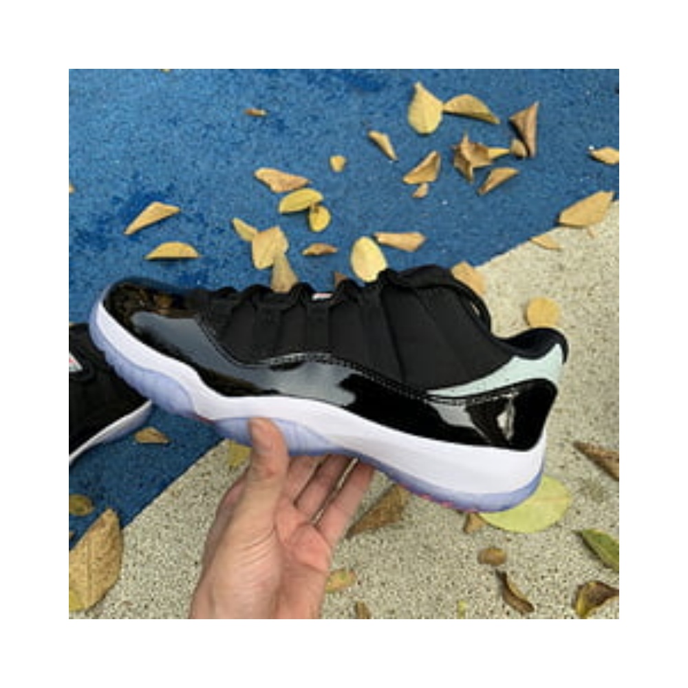 Air Jordan 11 Retro Low Infrared