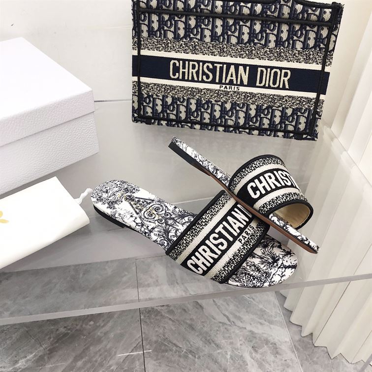 DIOR DWAY SLIDE – DS022