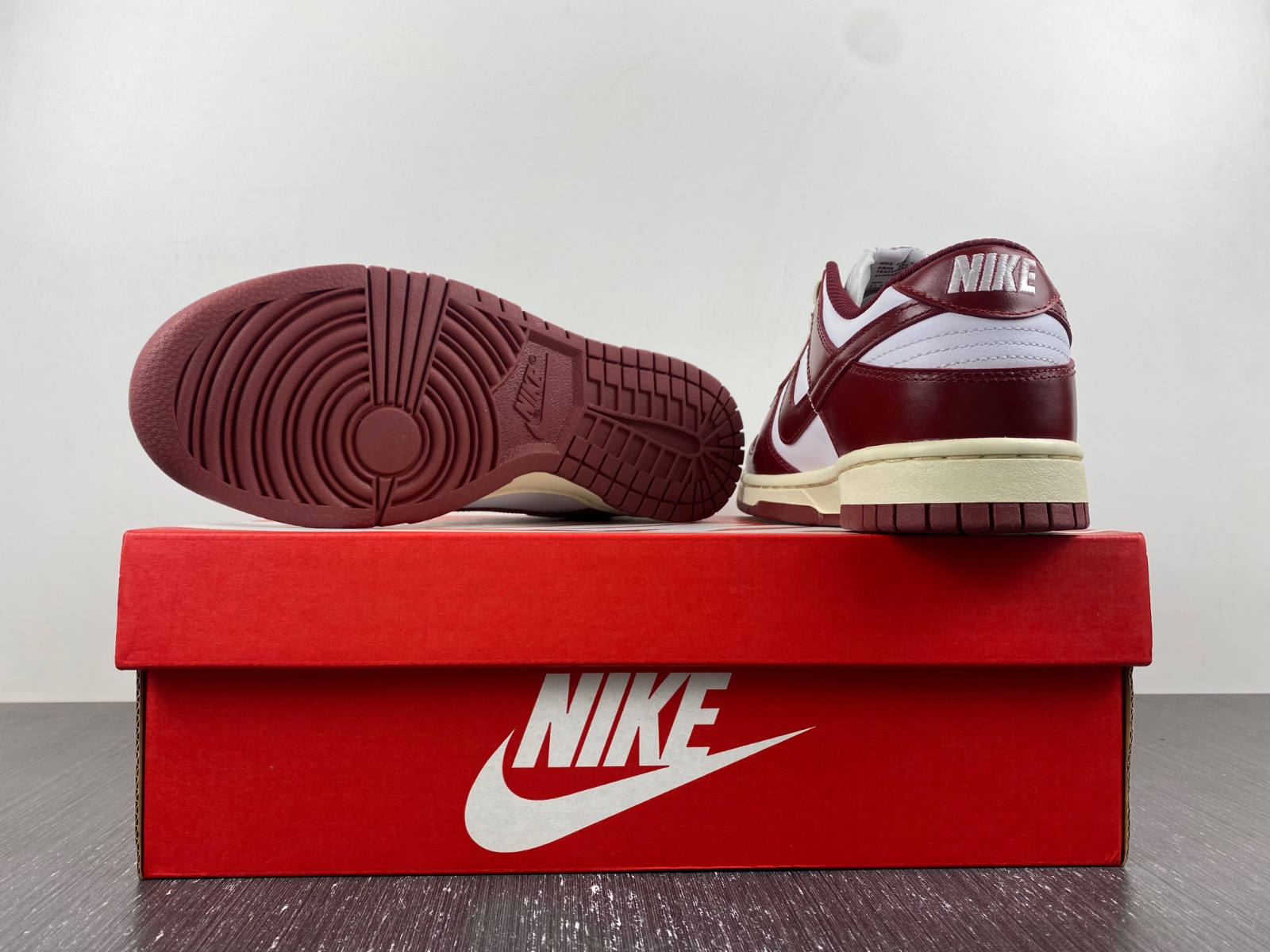 Nike Dunk Low PRM Vintage Team Red