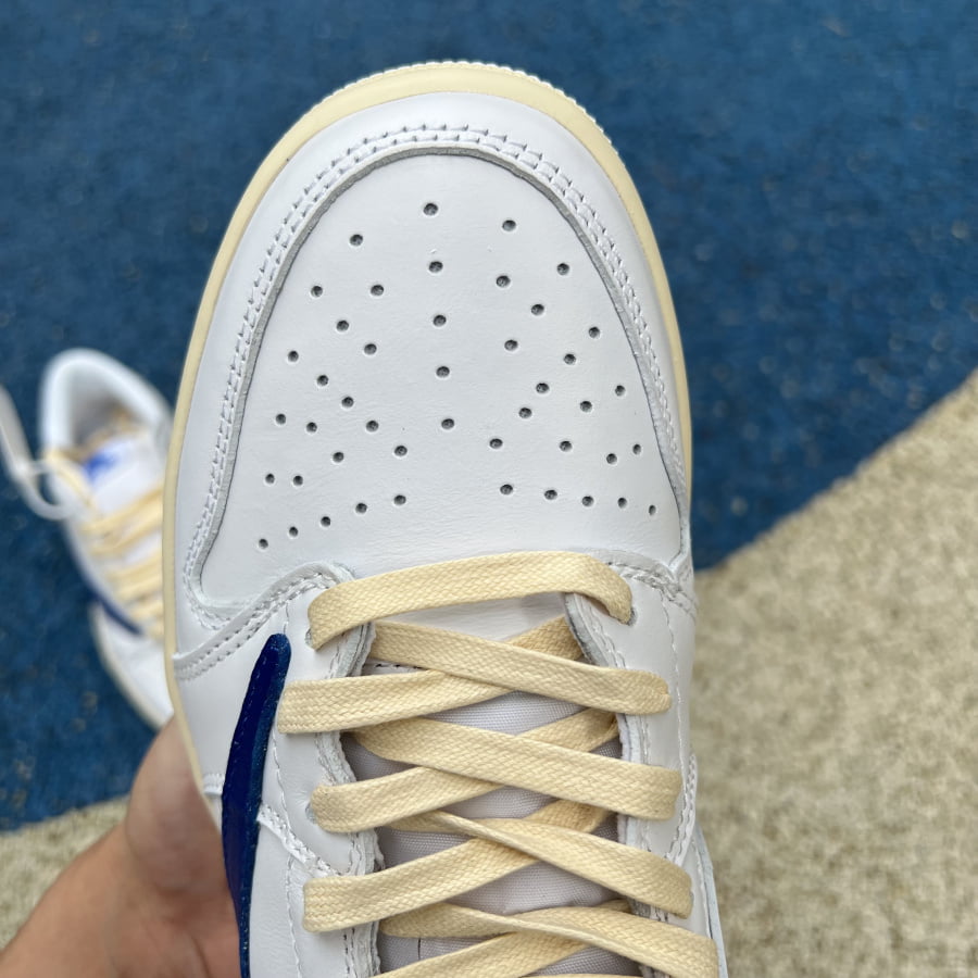 Travis Scott Jordan 1 Low White Blue