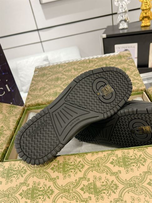 GUCCI LOW-TOP SNEAKER – GCC132