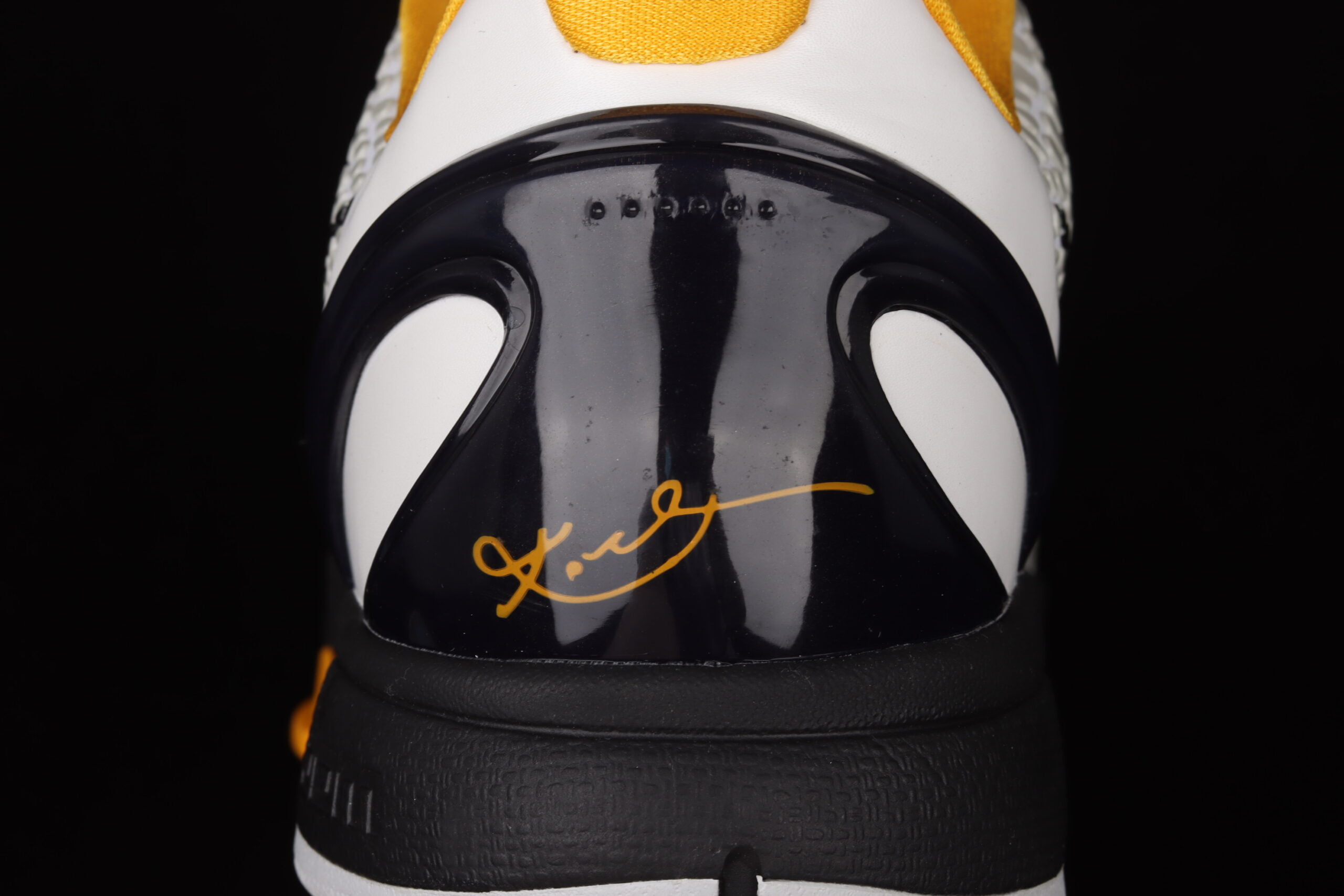 Kobe 6 Protro Playoff Pack White Del Sol