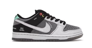 Nike SB Dunk Low VX1000