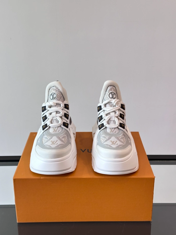 Louis Vuitton Archlight Sneaker – LVS217