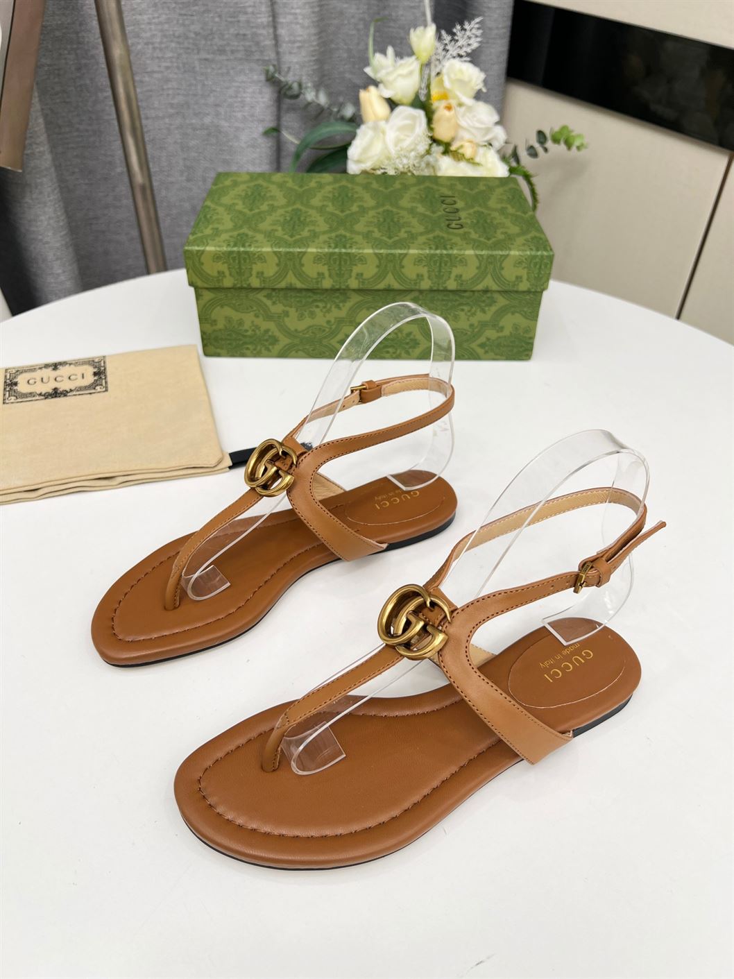 GUCCI WOMEN’S DOUBLE G THONG SANDAL BROWN LEATHER – GSL020
