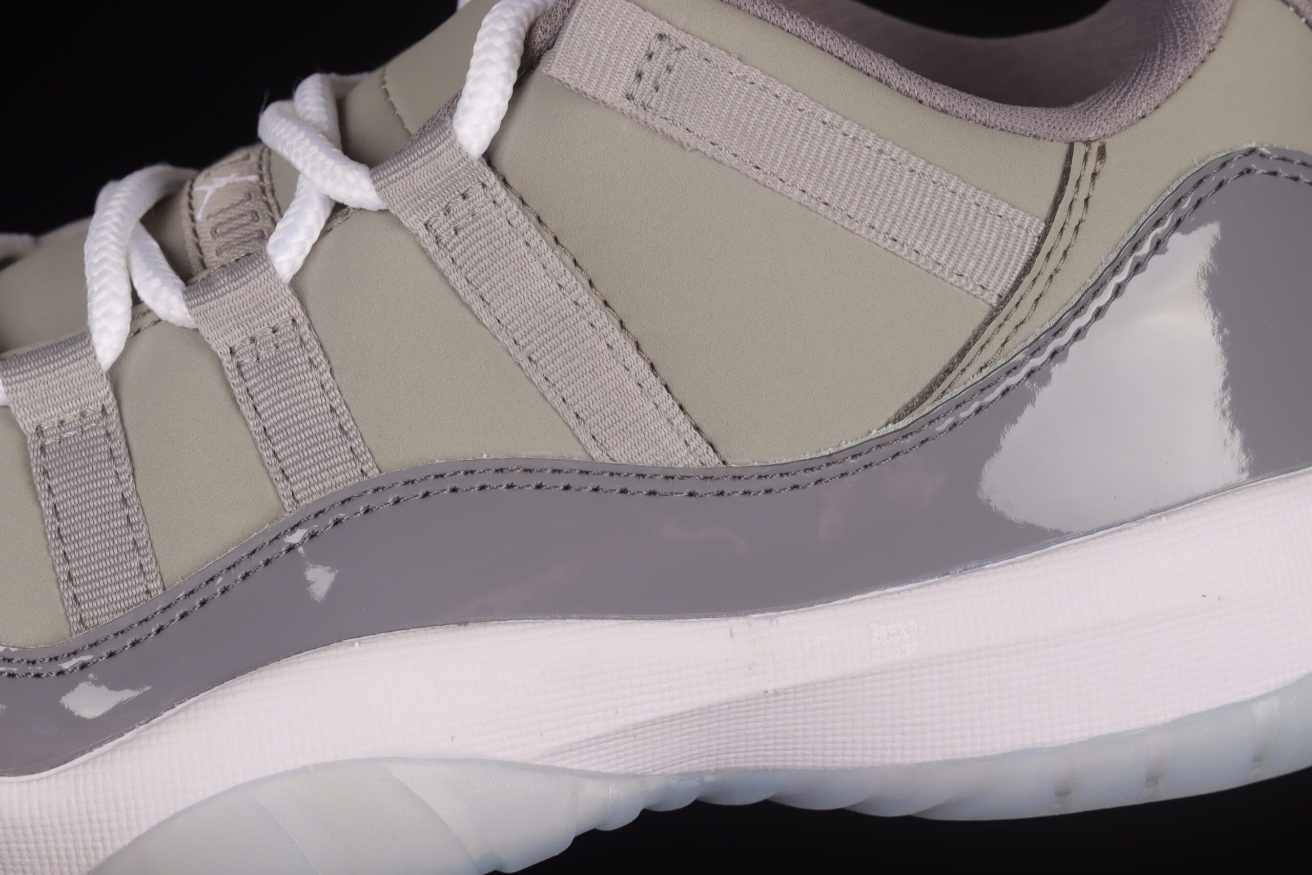 Jordan 11 Retro Low, Cool Grey