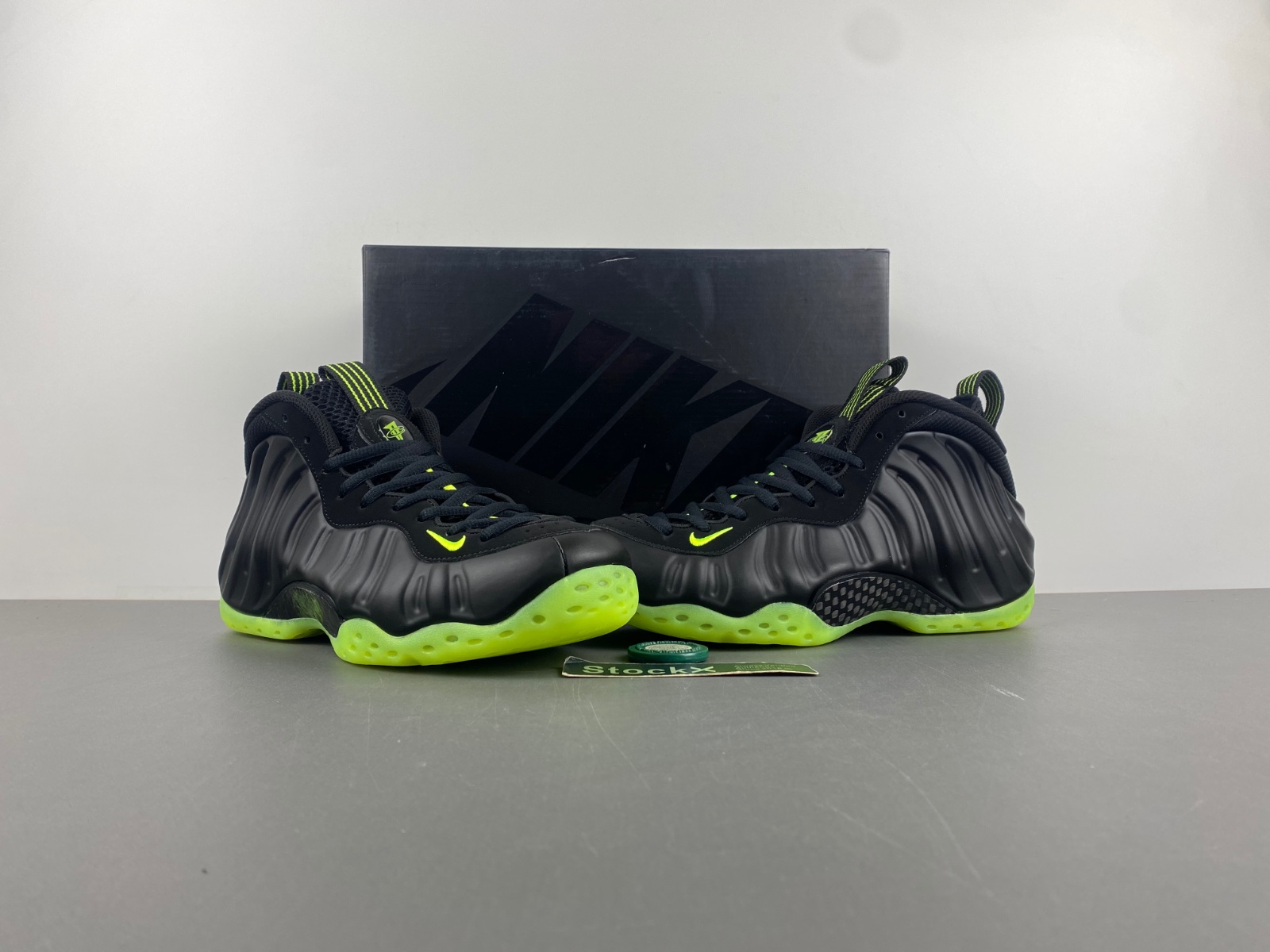 Nike Air Foamposite One “Volt”