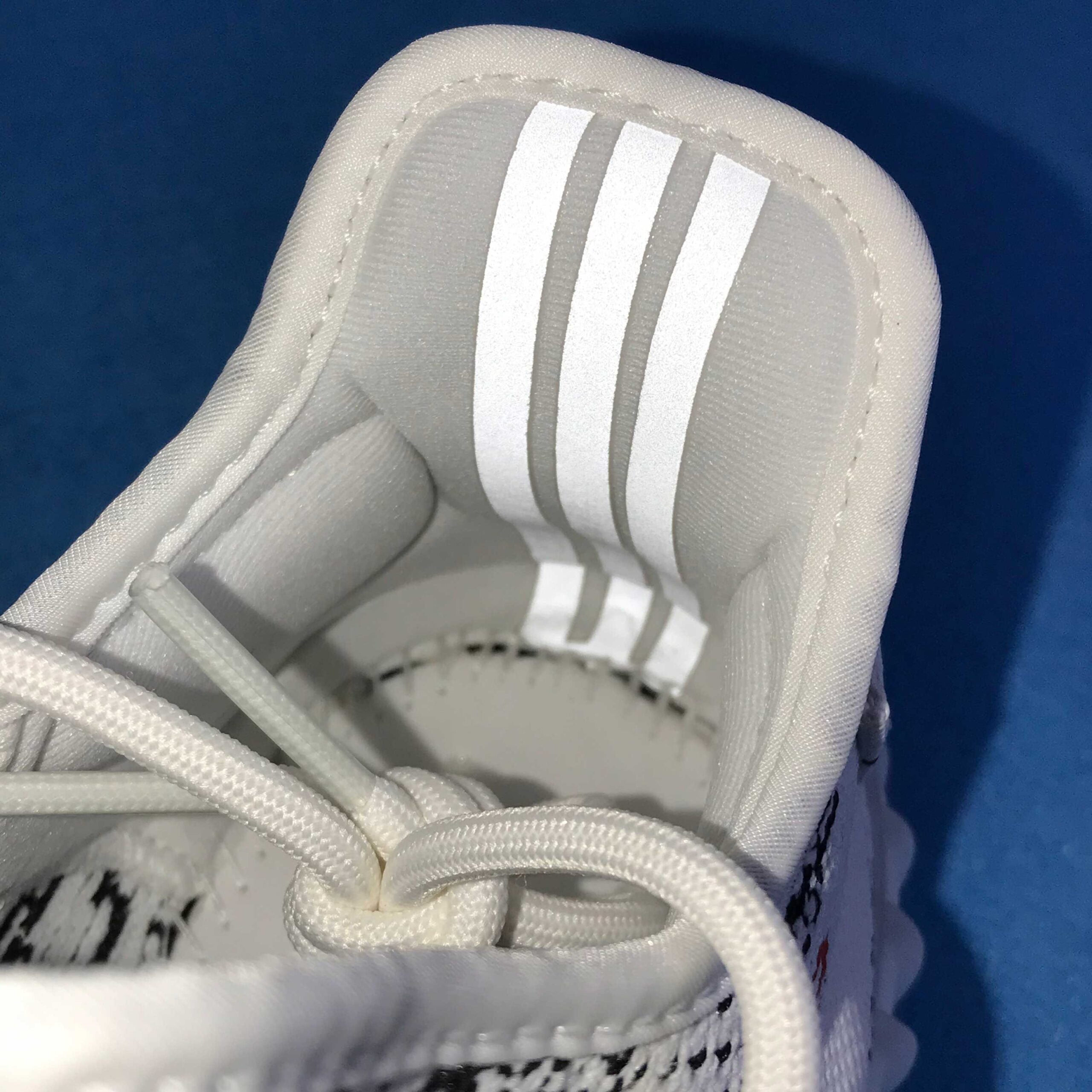 Yeezy Boost 350 V2 Zebra