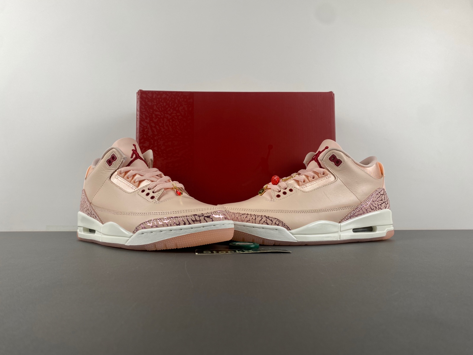 Air Jordan 3 “Valentine’s Day”
