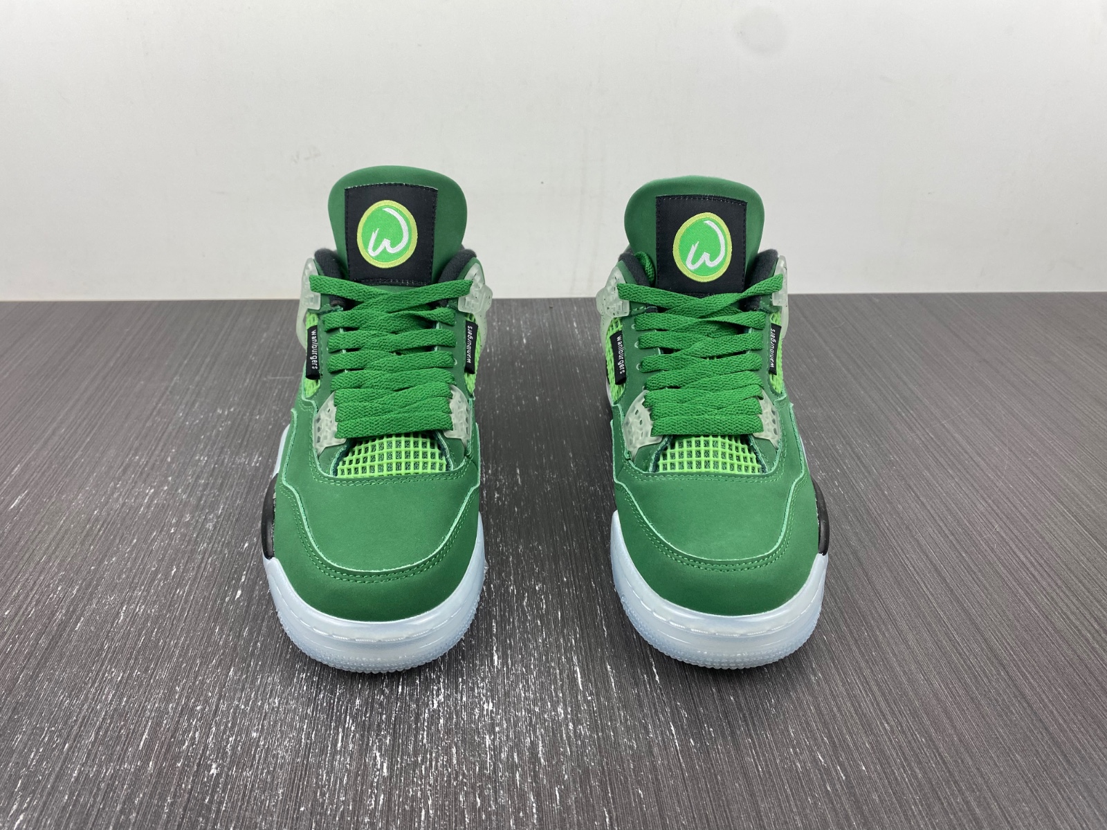 Air Jordan 4 Retro Wahlburgers
