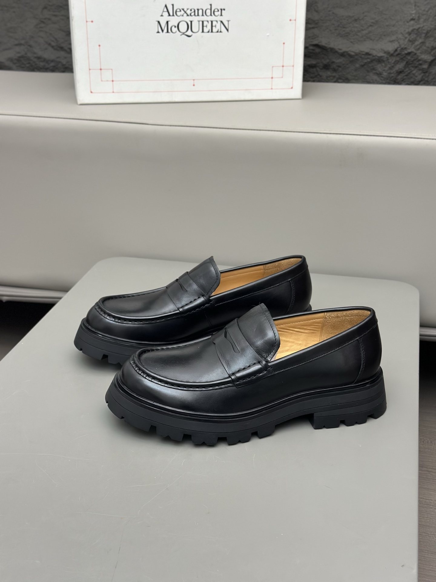 ALEXANDER MCQUEEN new men's derby shoes