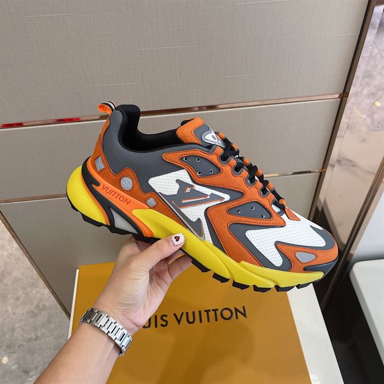 LOUIS VUITTON RUNNER TATIC SNEAKER – LVS027