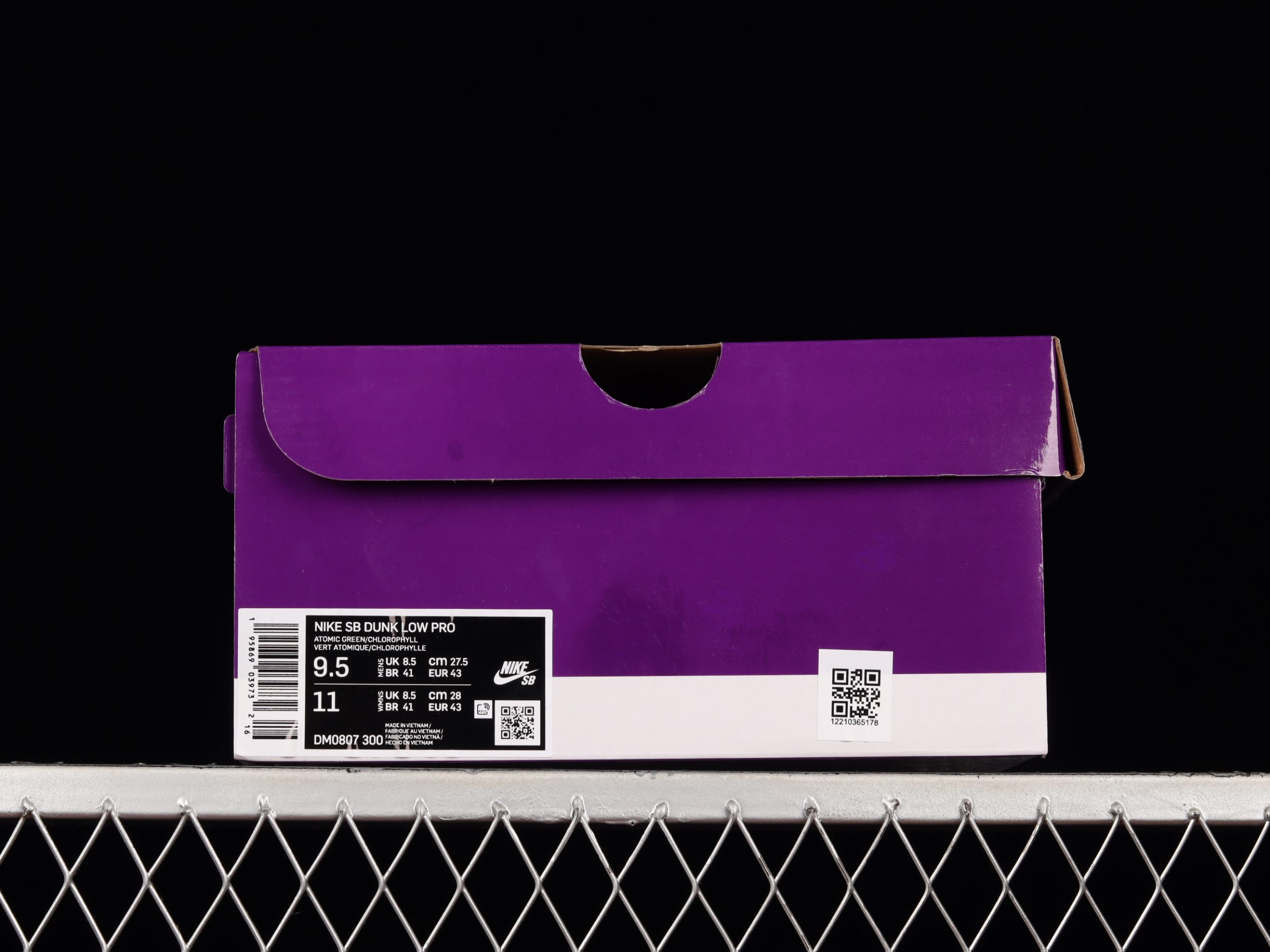 Nike SB Dunk Low Green Apple