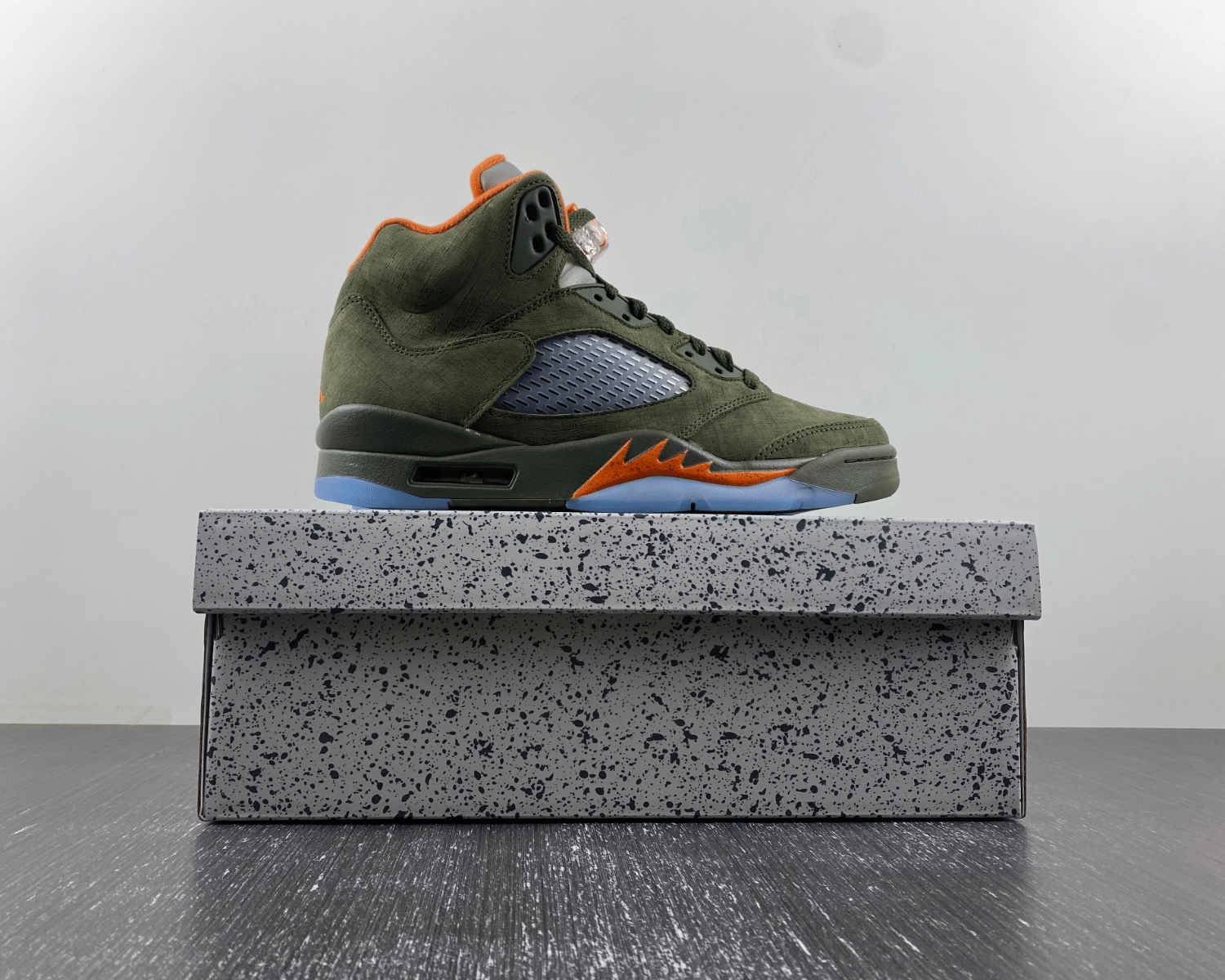 Air Jordan 5 “Olive”