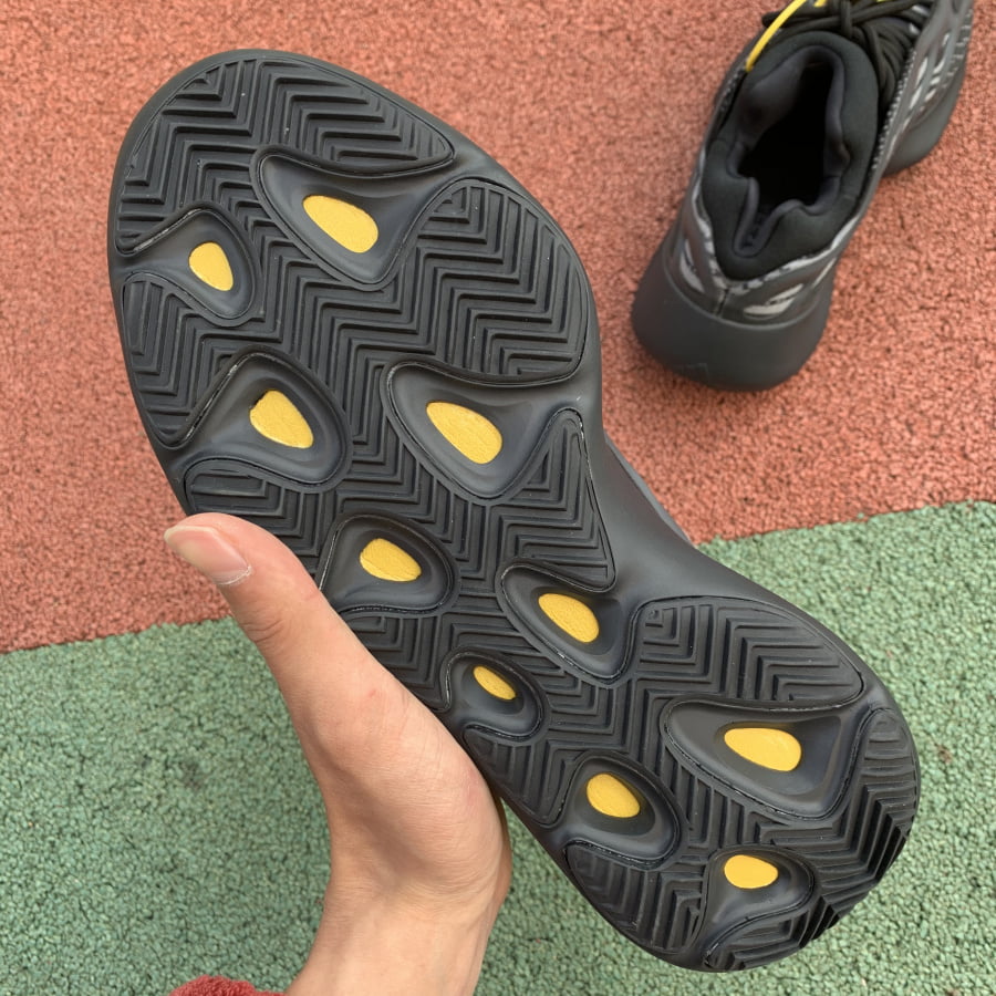 adidas Yeezy 700 V3 Alvah