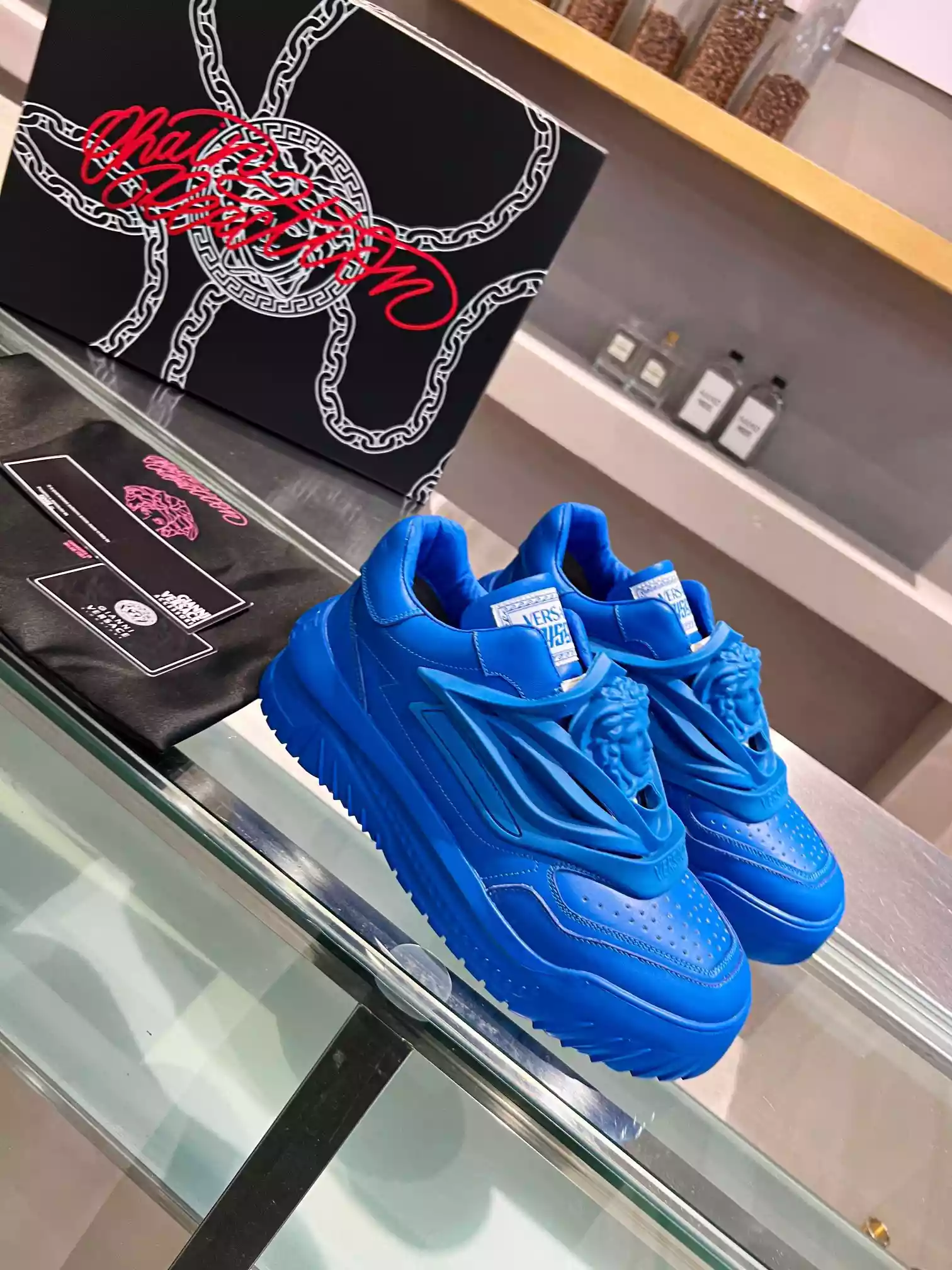 VERSACE WOMEN’S ODISSEA SNEAKERS IN BLUE LEATHER – VSS015