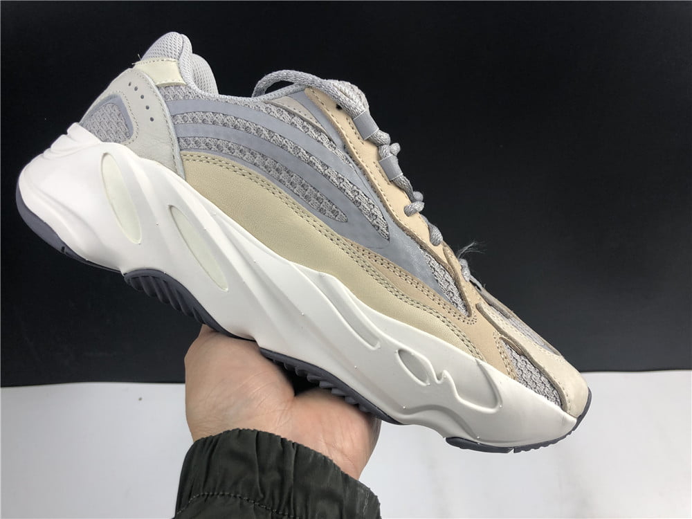 adidas Yeezy Boost 700 V2 Cream