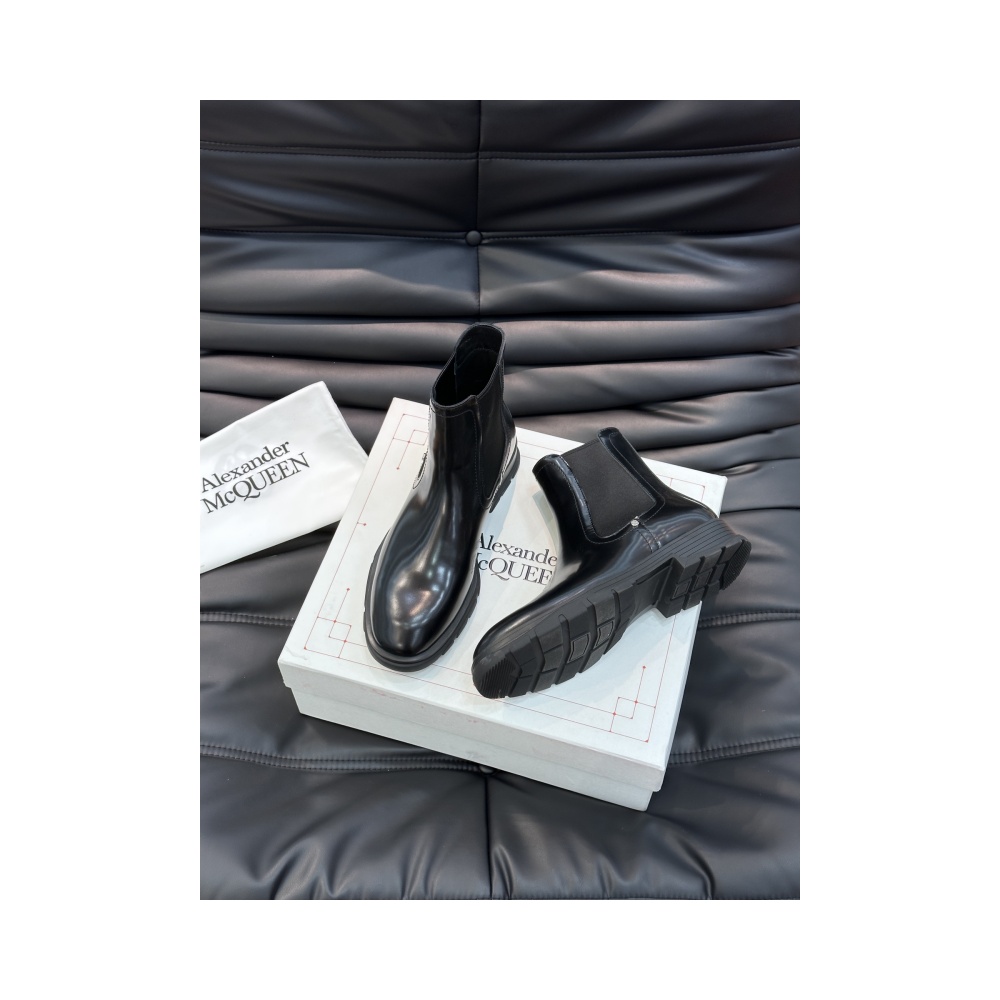 Alexander McQue* Men's high-top boots