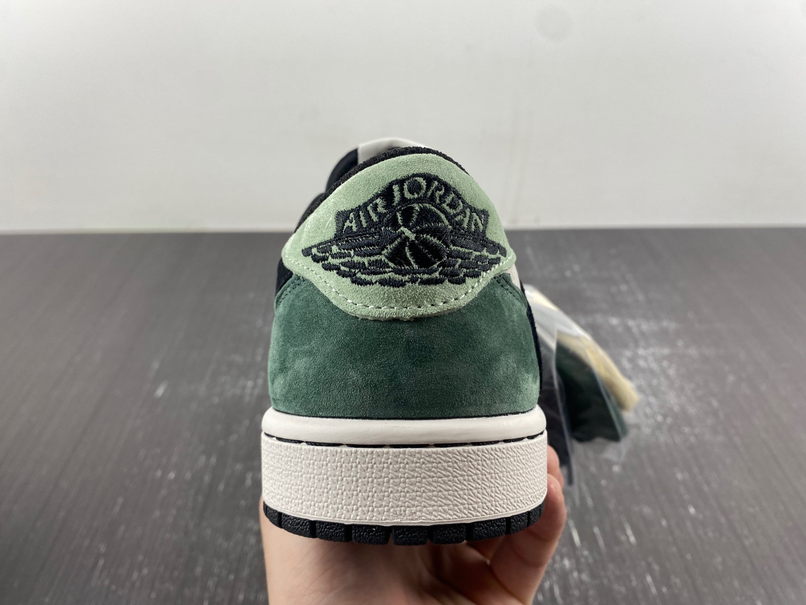 Travis Scott x Air Jordan 1 Green Black