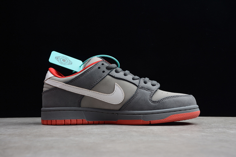 Nike SB Dunk Low Staple NYC Pigeon