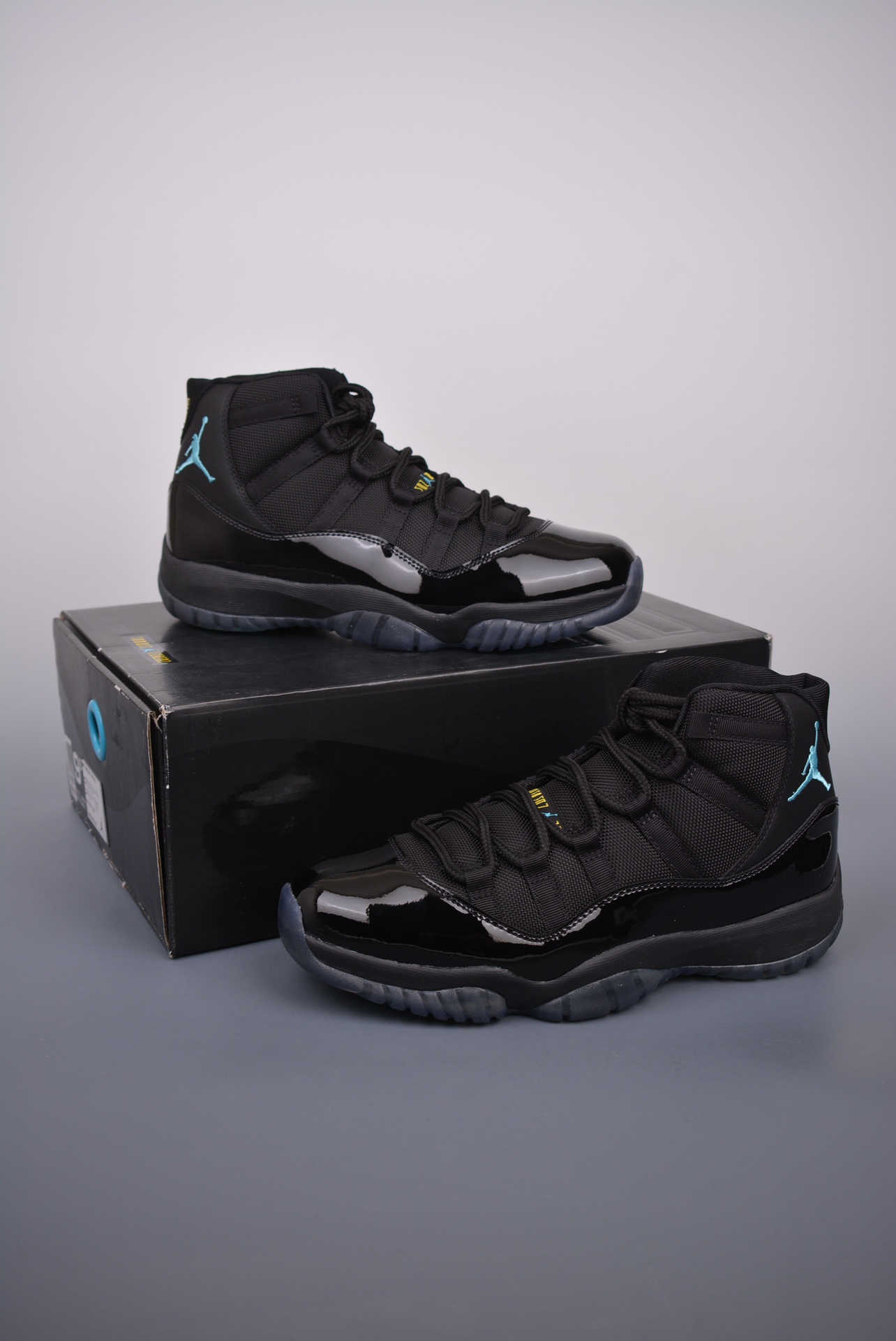Air Jordan 11 Retro Gamma Blue