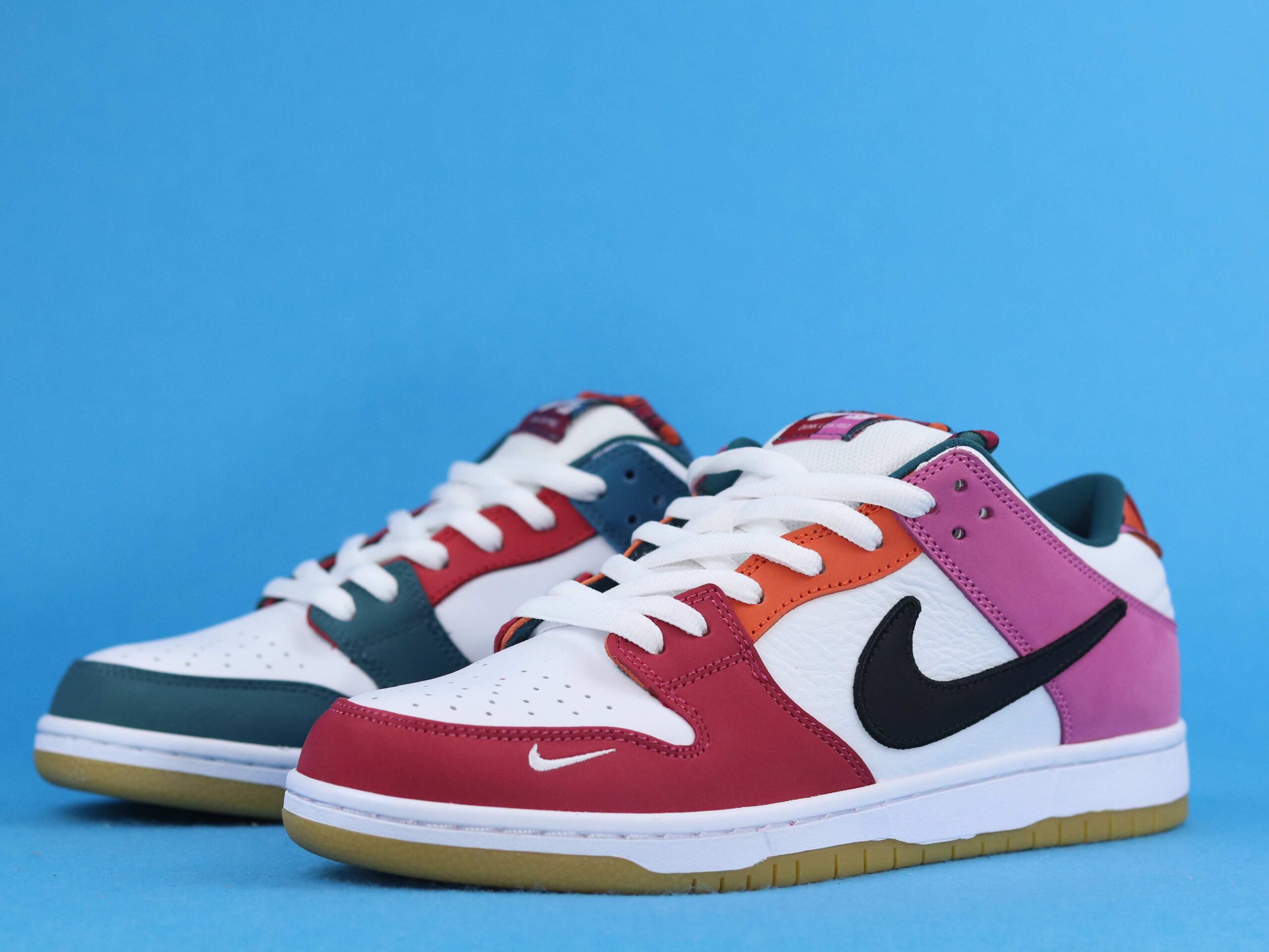 Nike Dunk SB Low Pro QS Parra (Friends & Family) (2021)