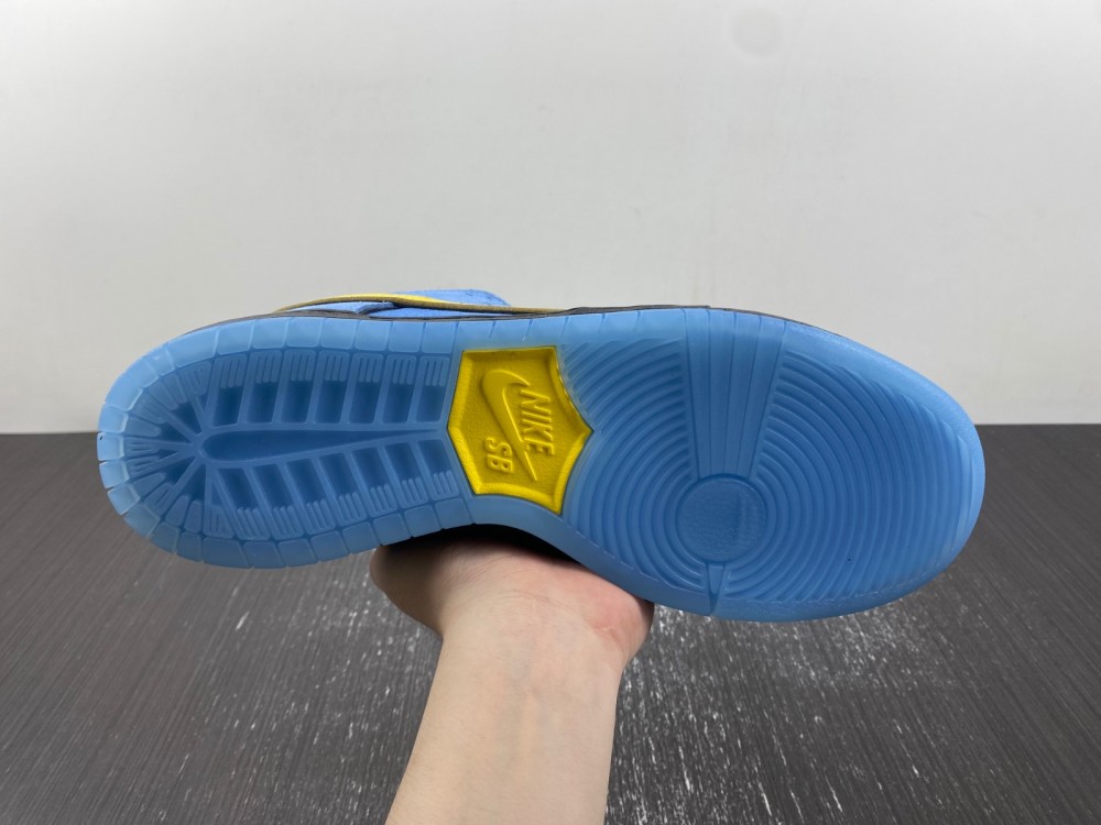 The Powerpuff Girls x Nike SB Dunk Low “Bubbles”