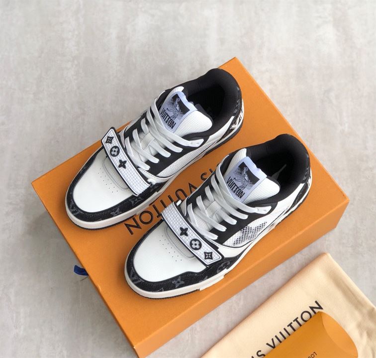 LOUIS VUITTON TRAINER MONOGRAM DENIM – LVS016