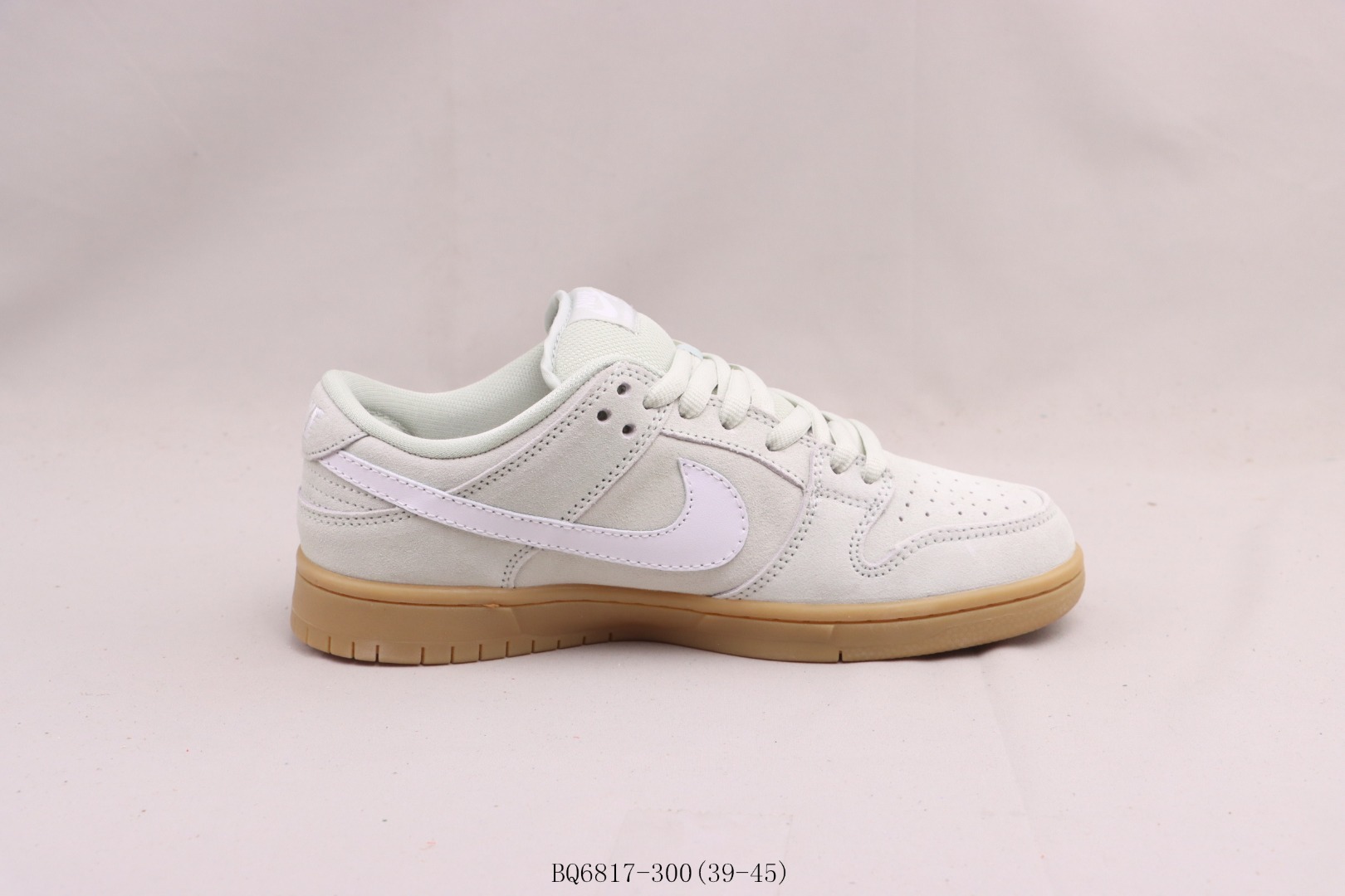 Nike SB Dunk Low Island Green Gum