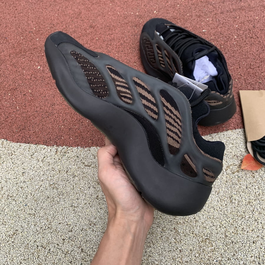 adidas Yeezy 700 V3 Clay Brown