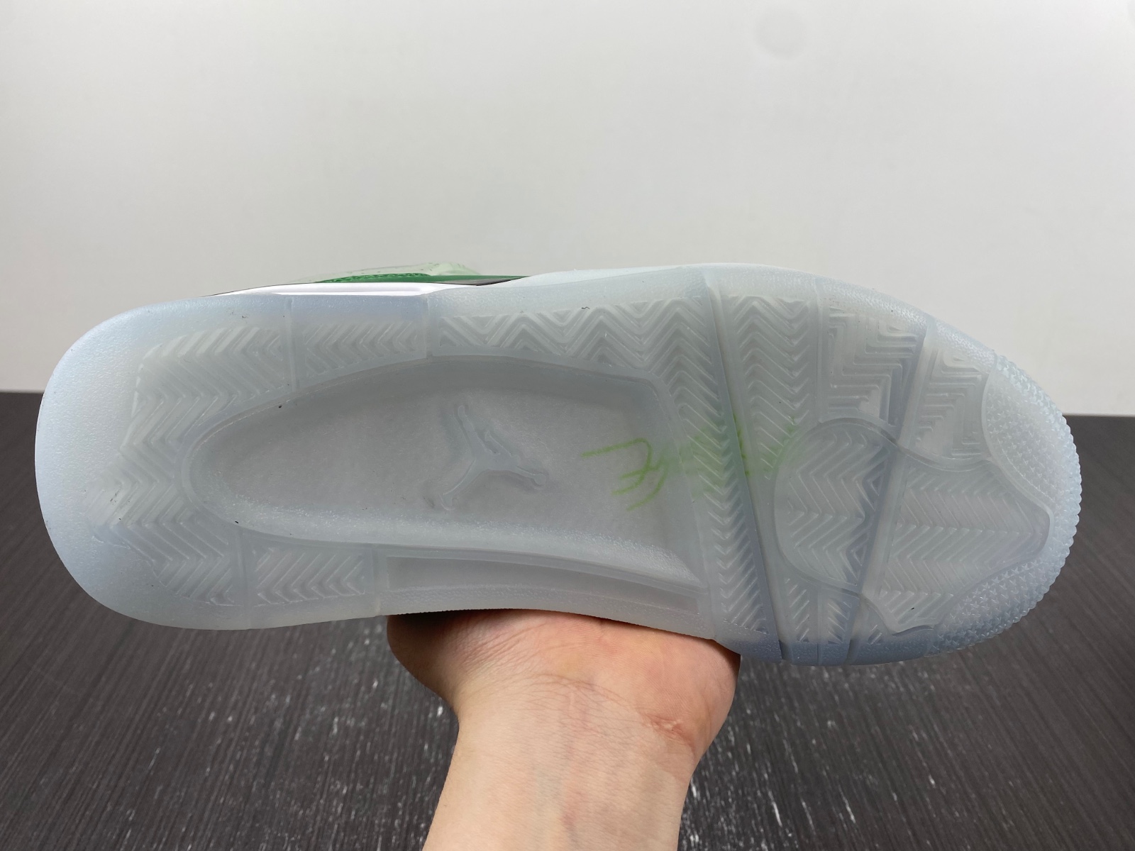 Air Jordan 4 Retro Wahlburgers