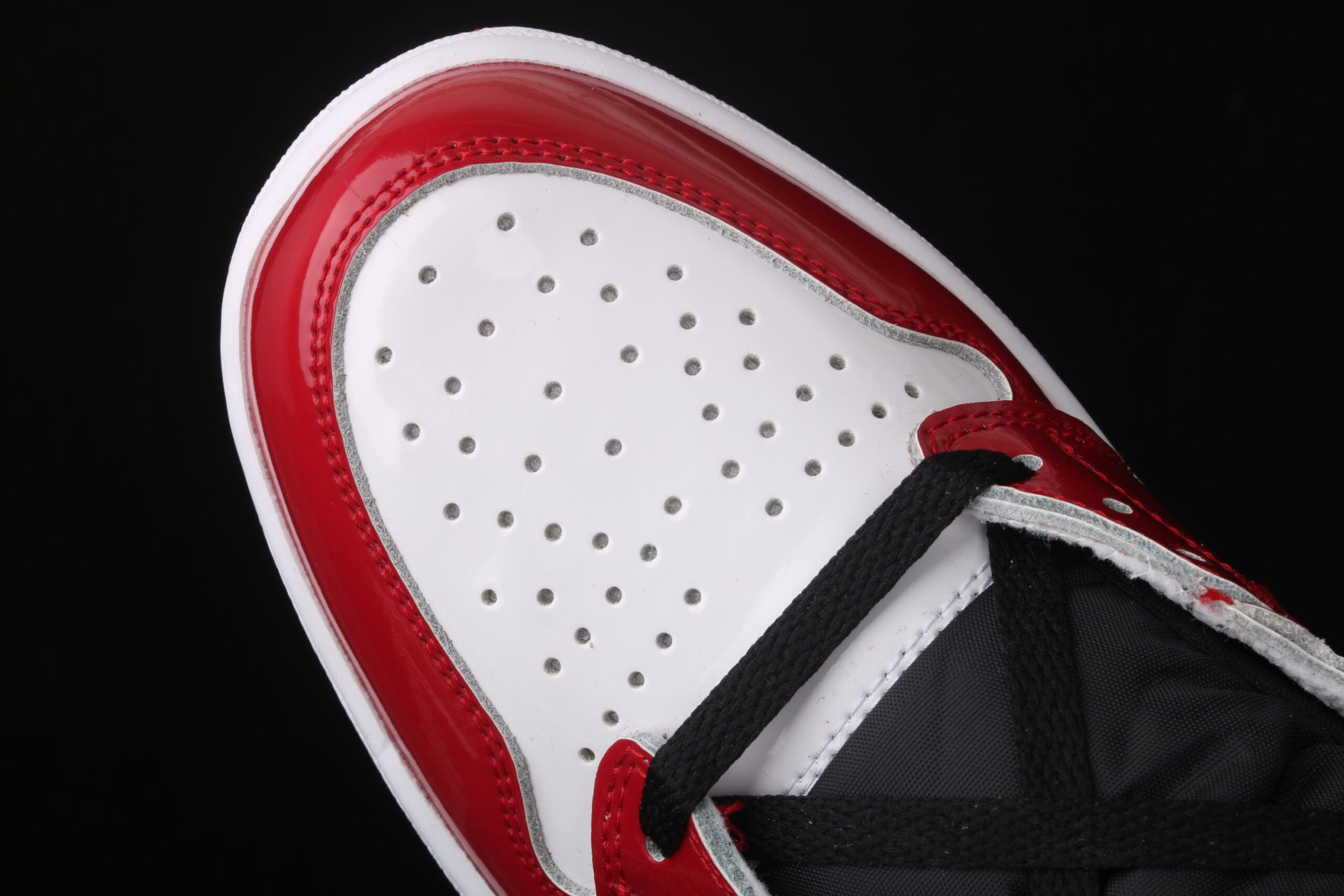 Jordan 1 Retro High, Fearless UNC Chicago