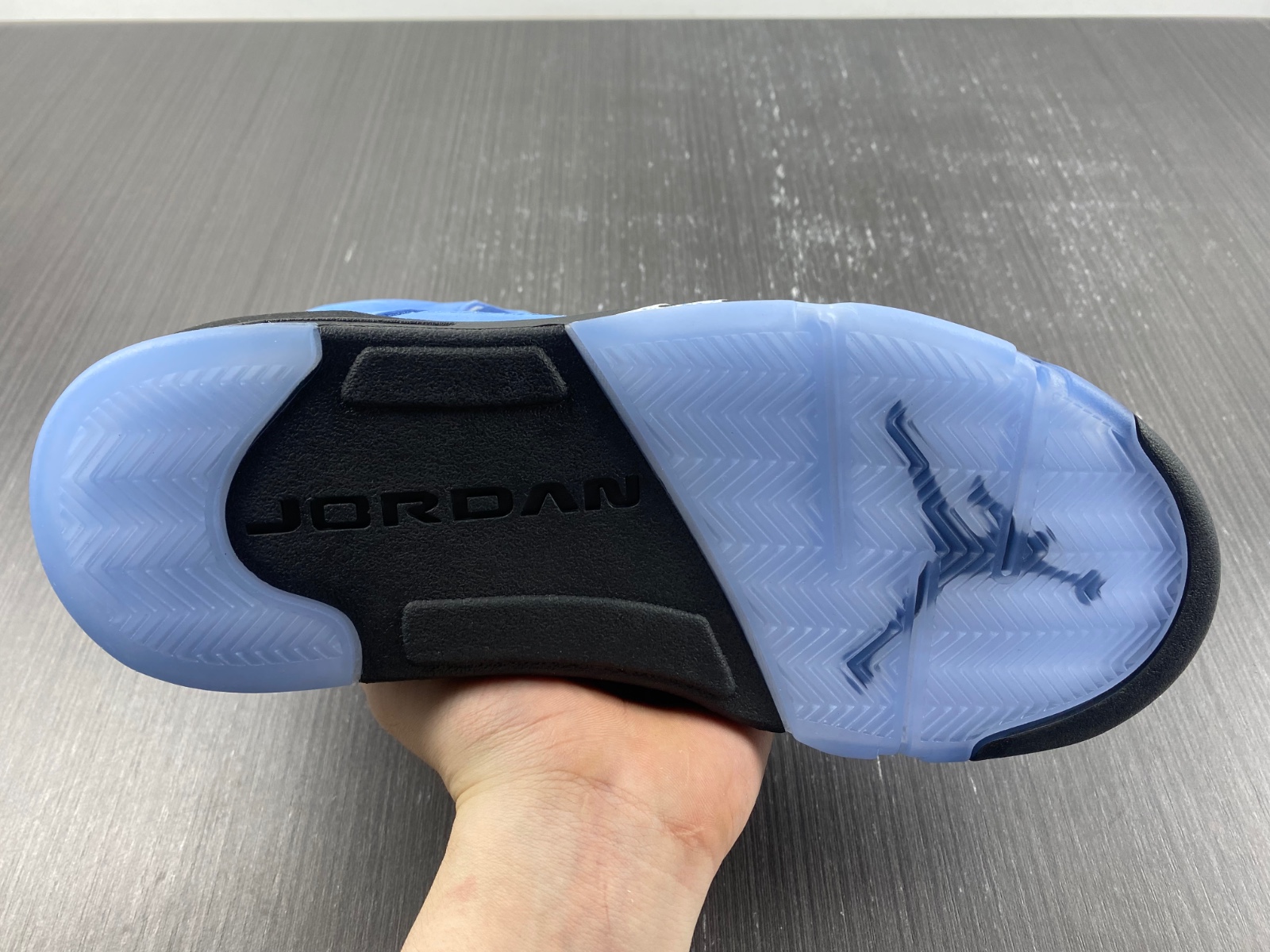 Air Jordan 5 Retro SE ‘UNC’