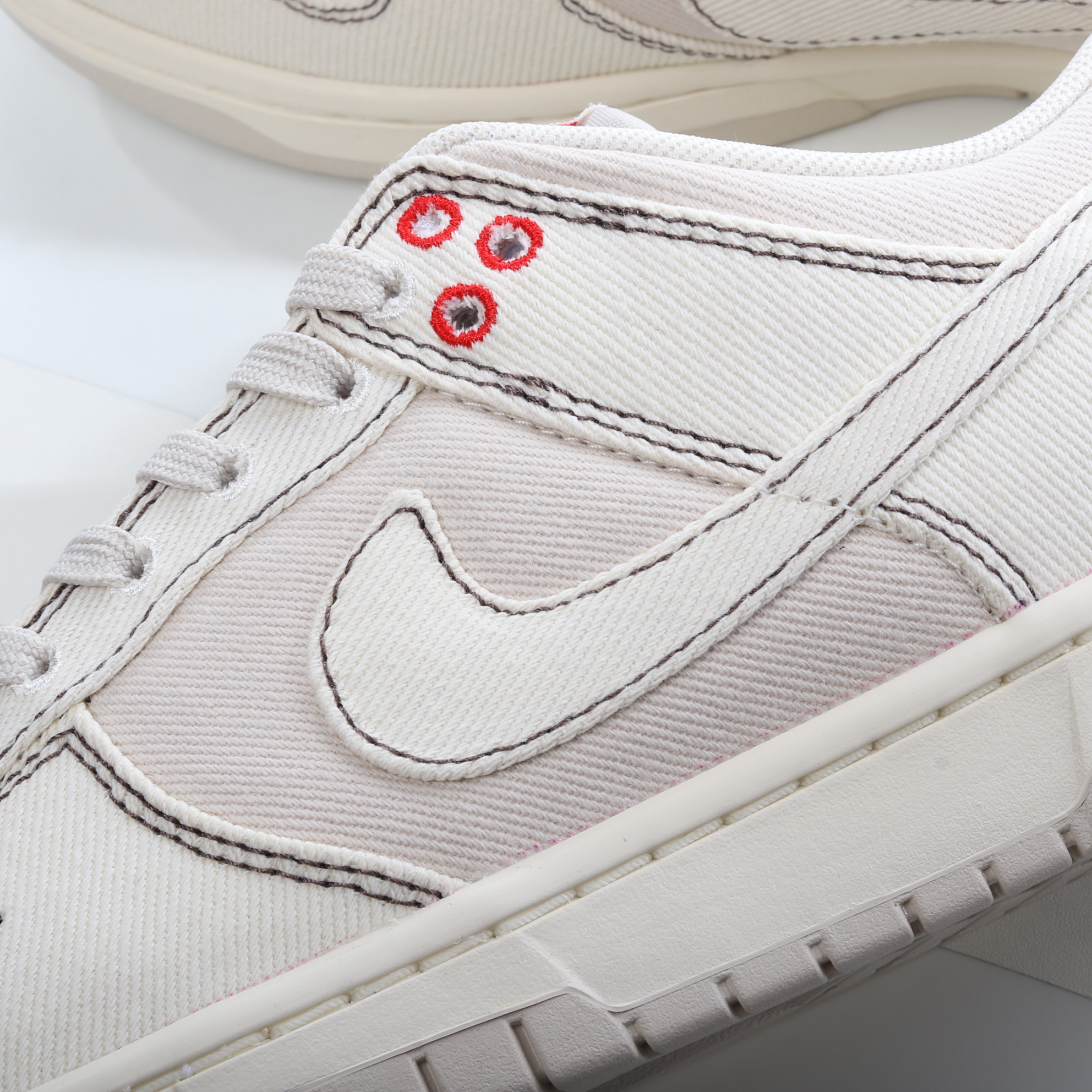 Nike Dunk Low Light Orewood Brown