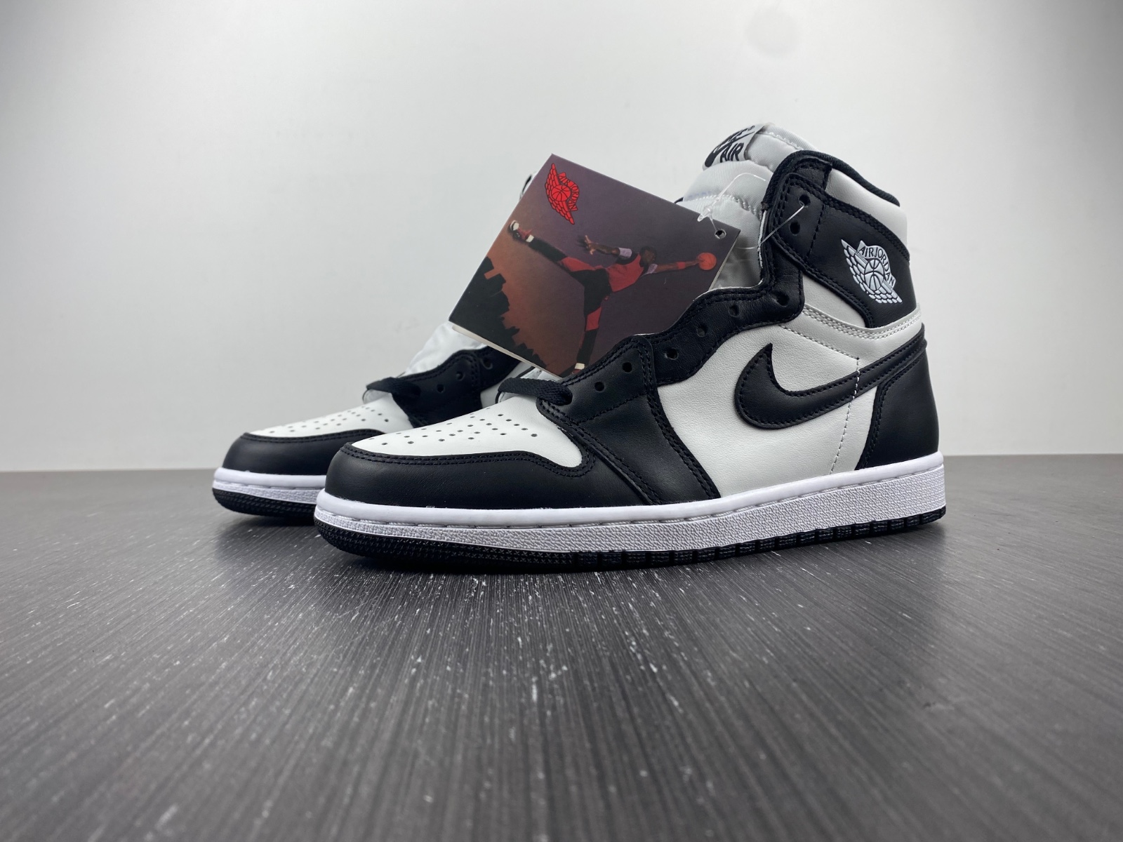 Air Jordan 1 Retro High ’85 OG ‘Black White’