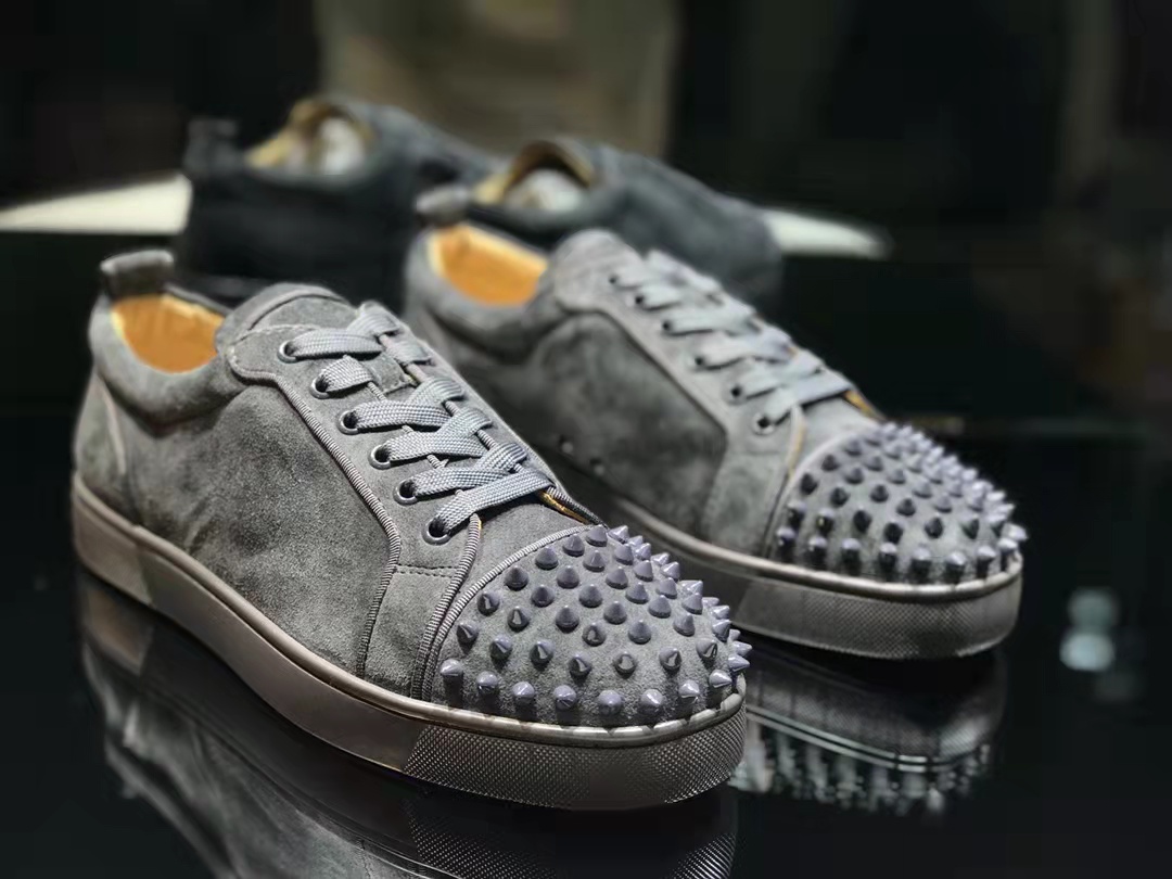 Christian Louboutin Louis Junior Spikes Orlato Low-Top Sneakers Gray